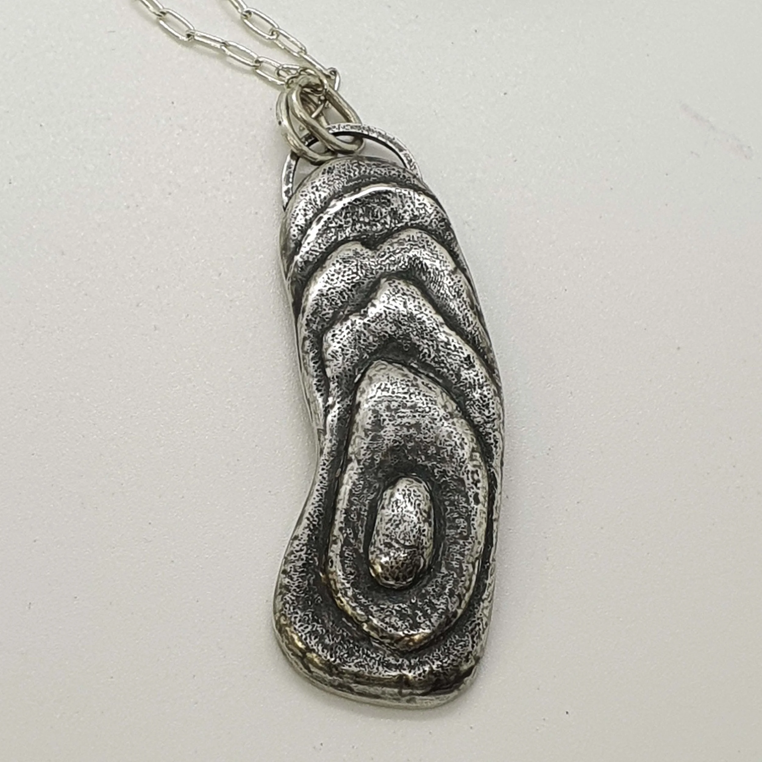 SCHIST pendant &amp; chain