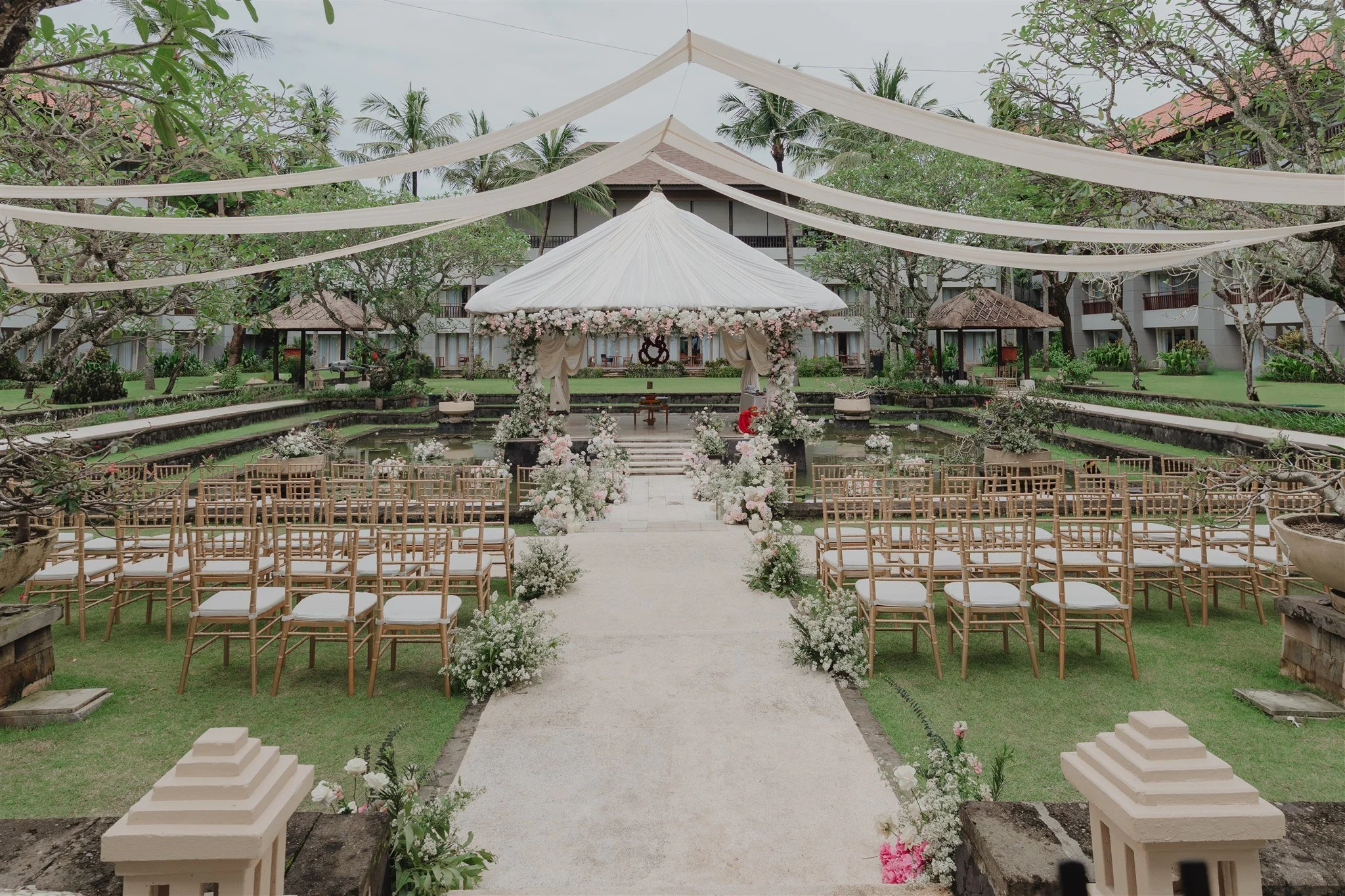 0102 CONRAD BALI INDIAN WEDDING PHOTOGRAPHY-02949.jpg