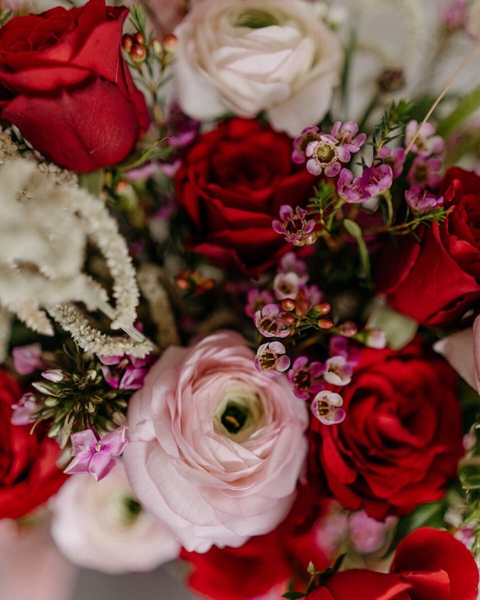 Obviously I had to find a little red today - Happy Valentines Day! 

If you are in a sea of cards, chocolate and flowers or it&rsquo;s just another Wednesday - have a good one ❤️

And a special wish to all my couples, past, present and future ❤️

(&a