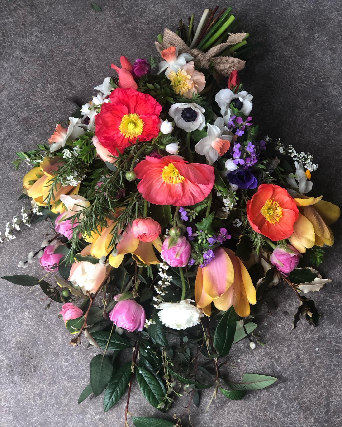 Farewell, funeral flowers don&rsquo;t need to be traditional and sombre, they can be bright, uplifting and full of life. Like these from last week made up solely of locally grown Sussex flowers, for a lady who loved wild flowers and poppies. 

In a w