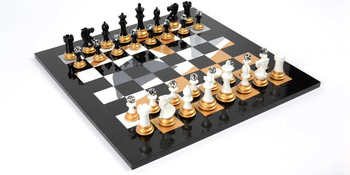Darren-John-hand-original-painted-chess-set.jpg