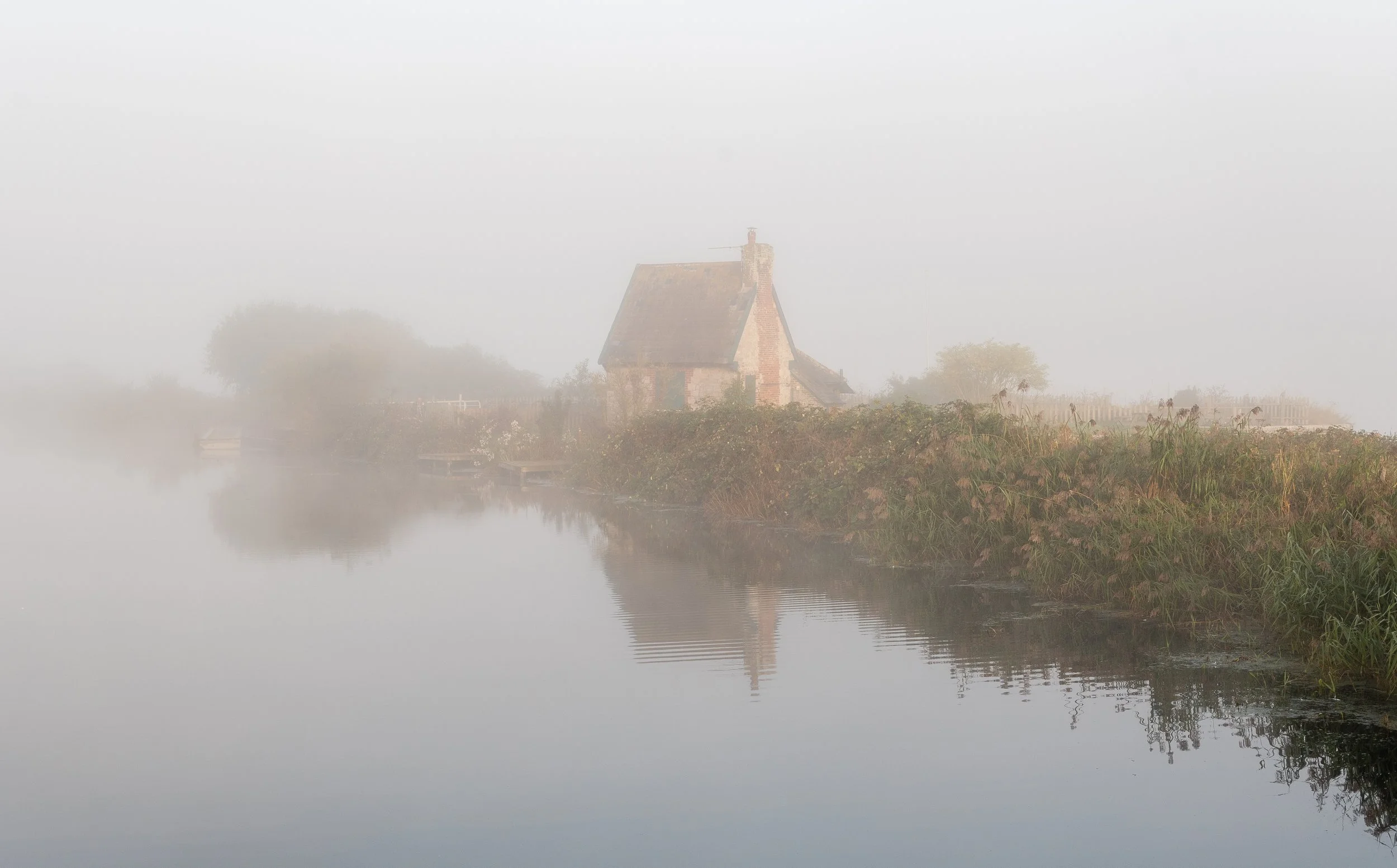 Sunrise at Topsham Lock keepers Cottage, Devon