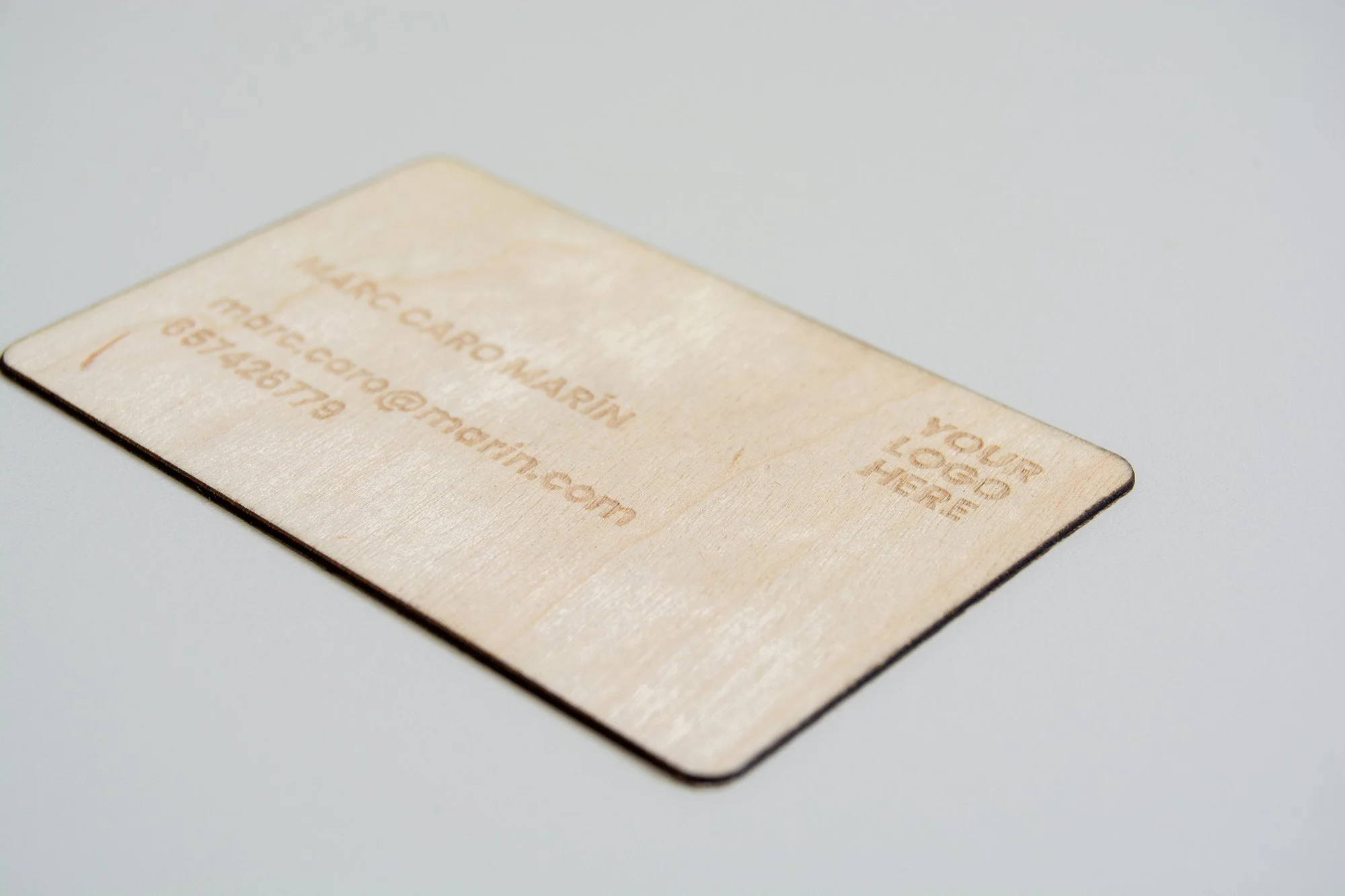 Tarjeta visita_madera_blanco_7_web.jpg