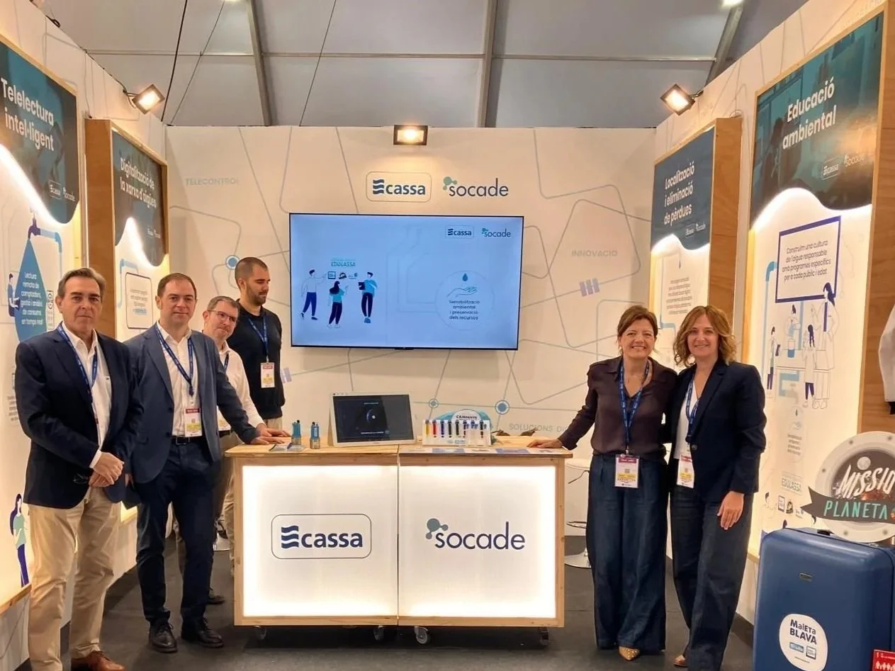 Estand Socade de madera