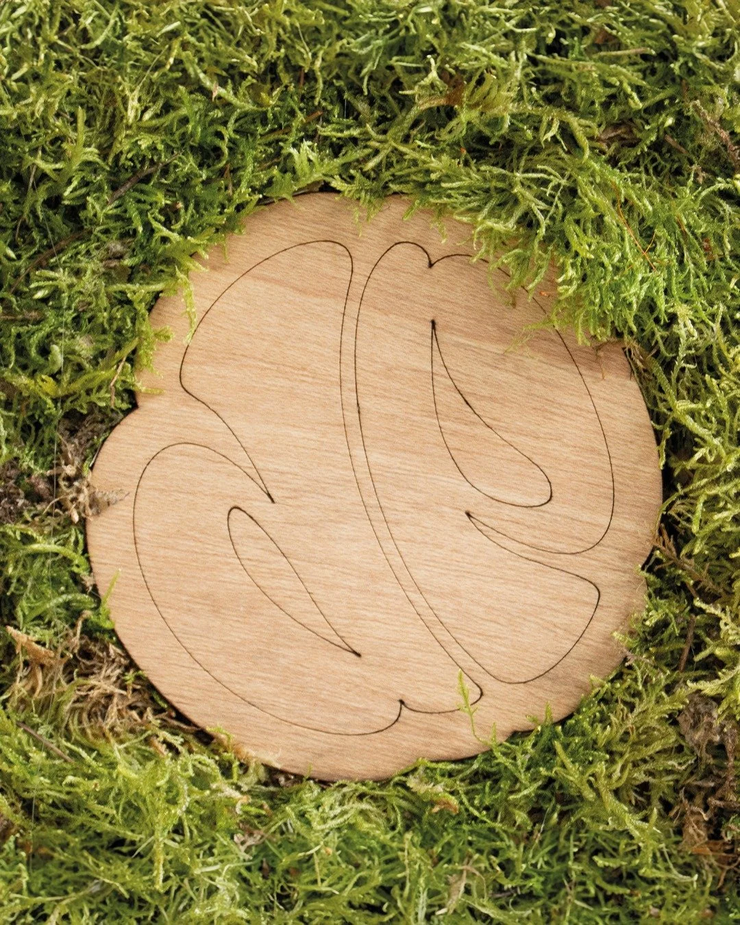 🎼🌿 Mozart no&hellip; Mossart s&iacute;.
La obra maestra que tu marca merece.

Mossart es un cuadro de musgo natural preservado donde puedes exponer tu logotipo, si quieres. Dise&ntilde;o natural, personalizado y no necesita mantenimiento.

&iquest;