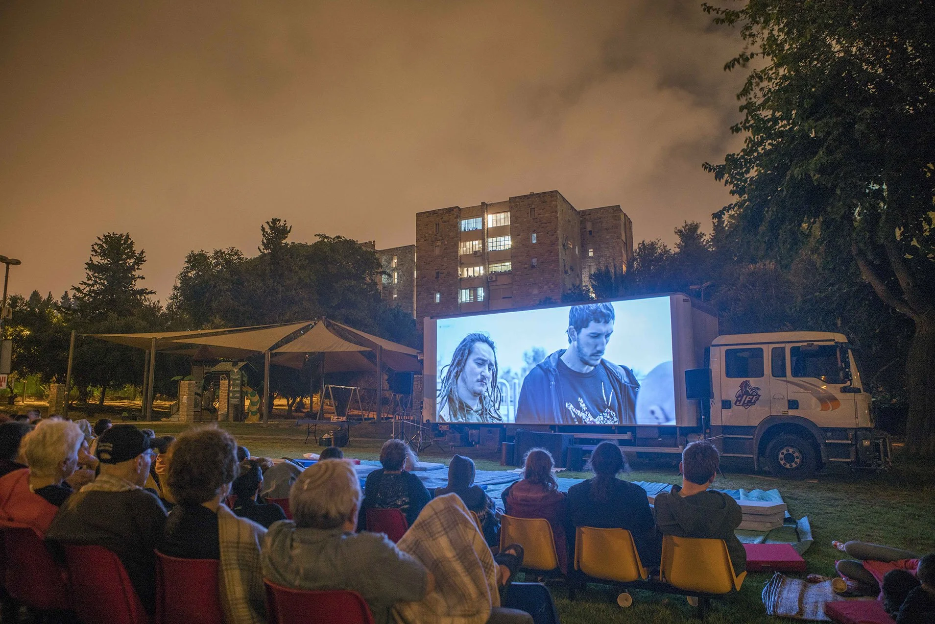 mobile cinema_2Chen Wagshall.jpg