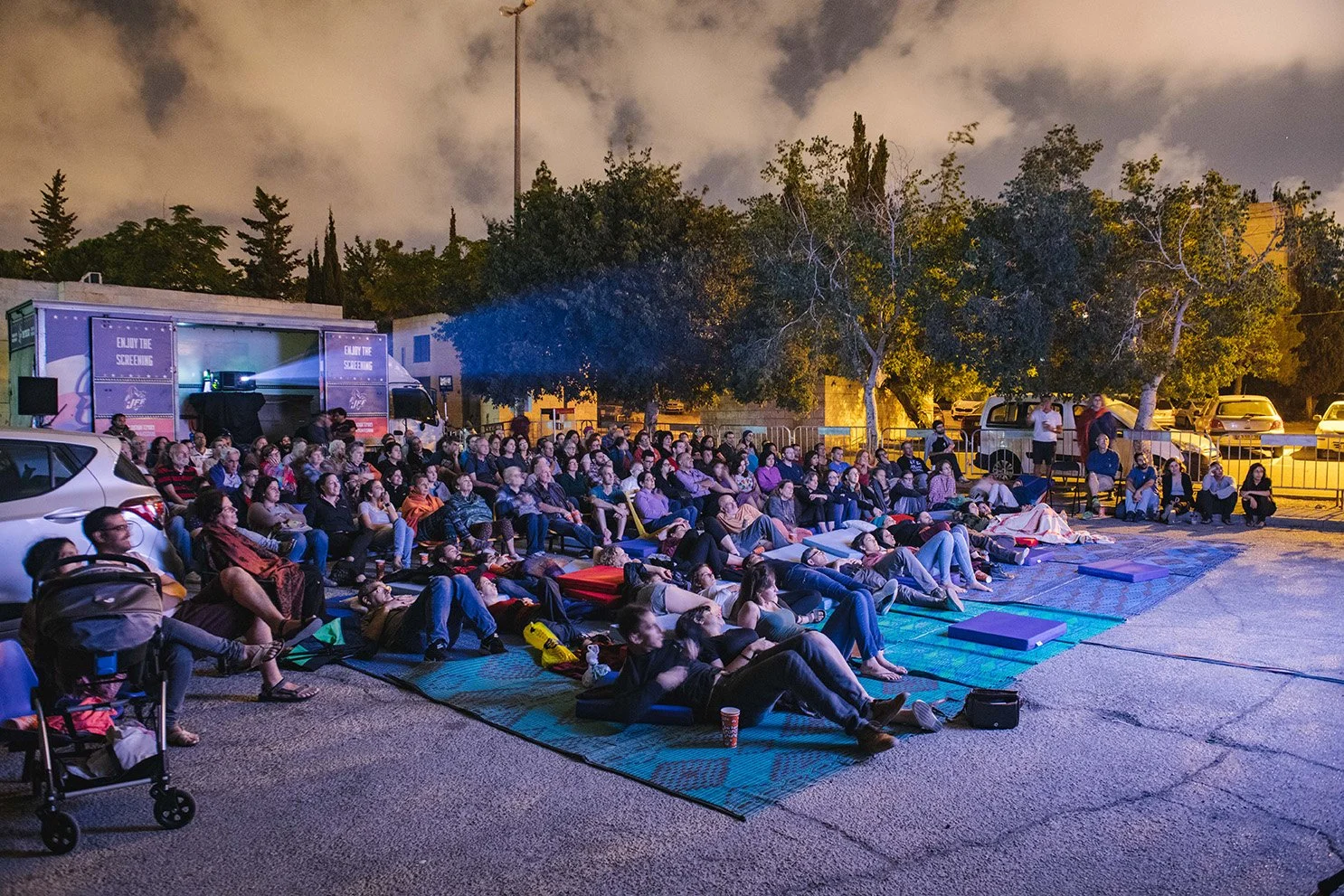 mobile_cinema_DSC_4823_sm.jpg