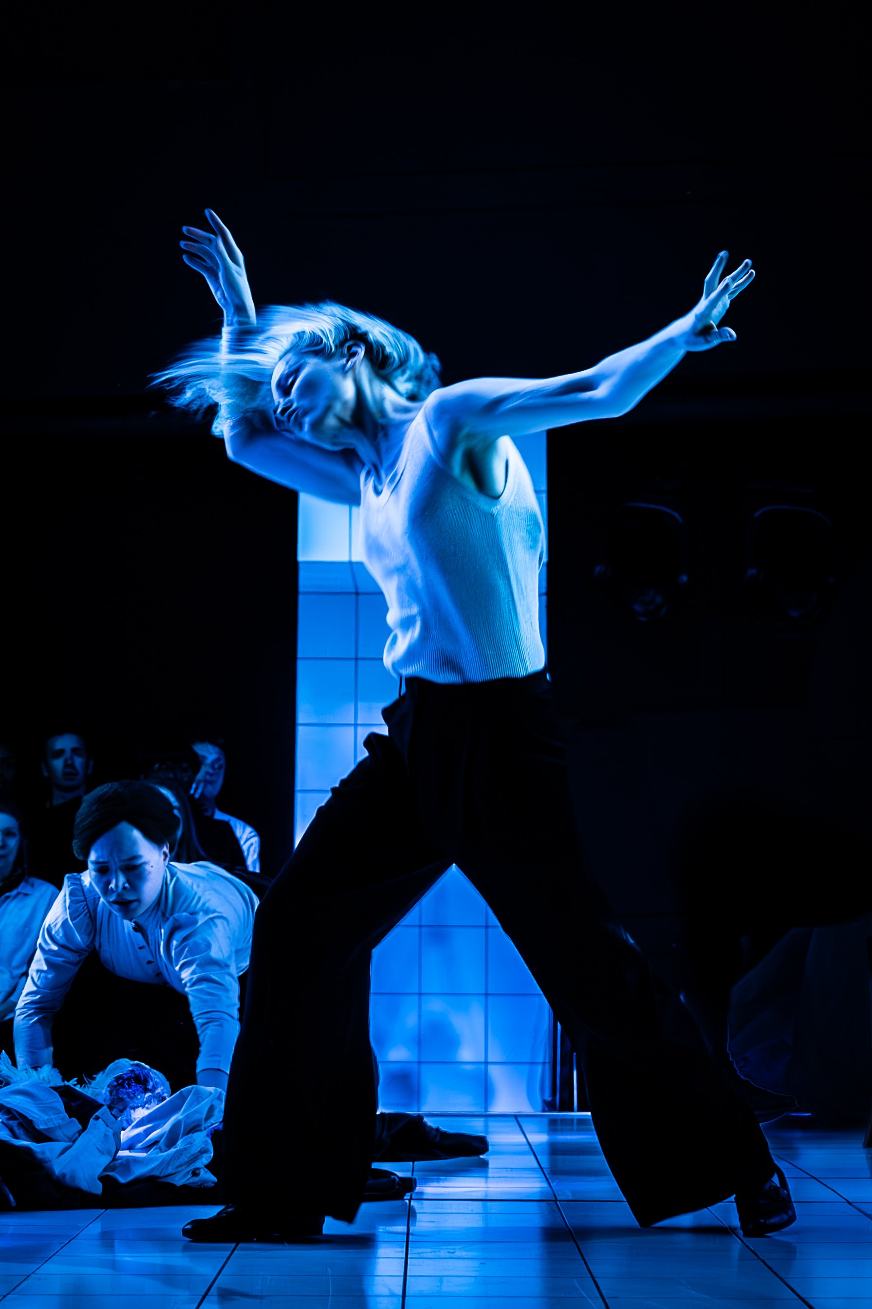Denise Gough as Emma in People, Places & Things in the West End. © Marc Brenner -4074.jpg