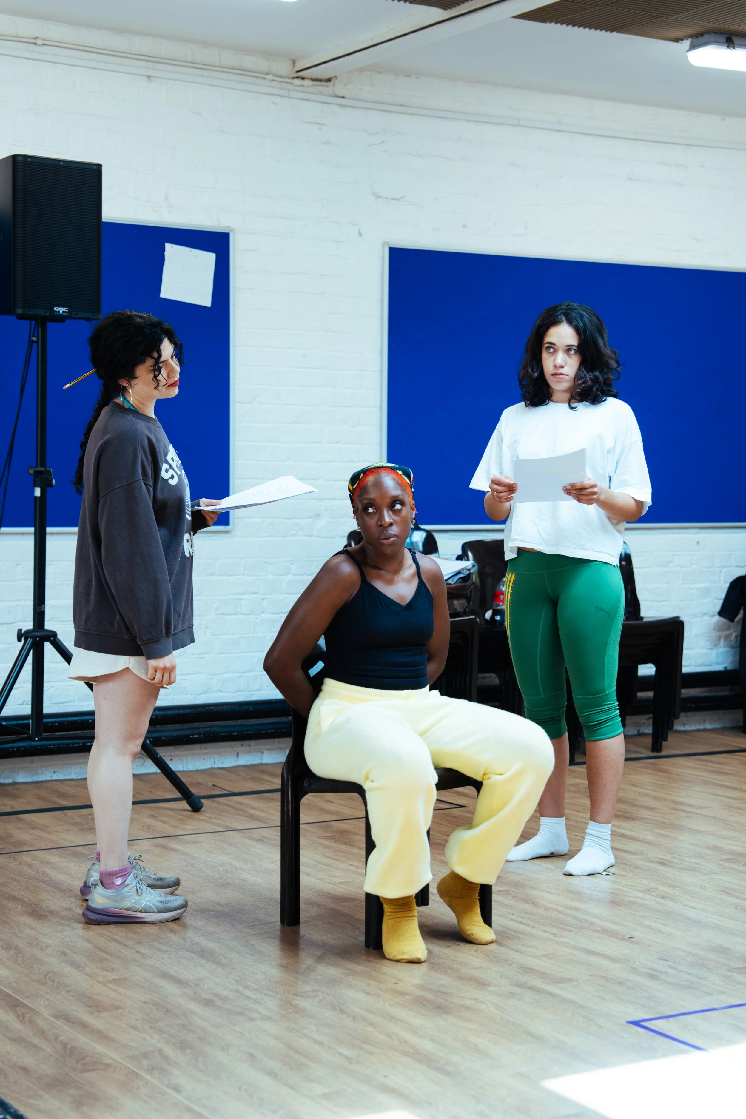 Robota_Headlong Rehearsals_Helen Murray_47.jpg