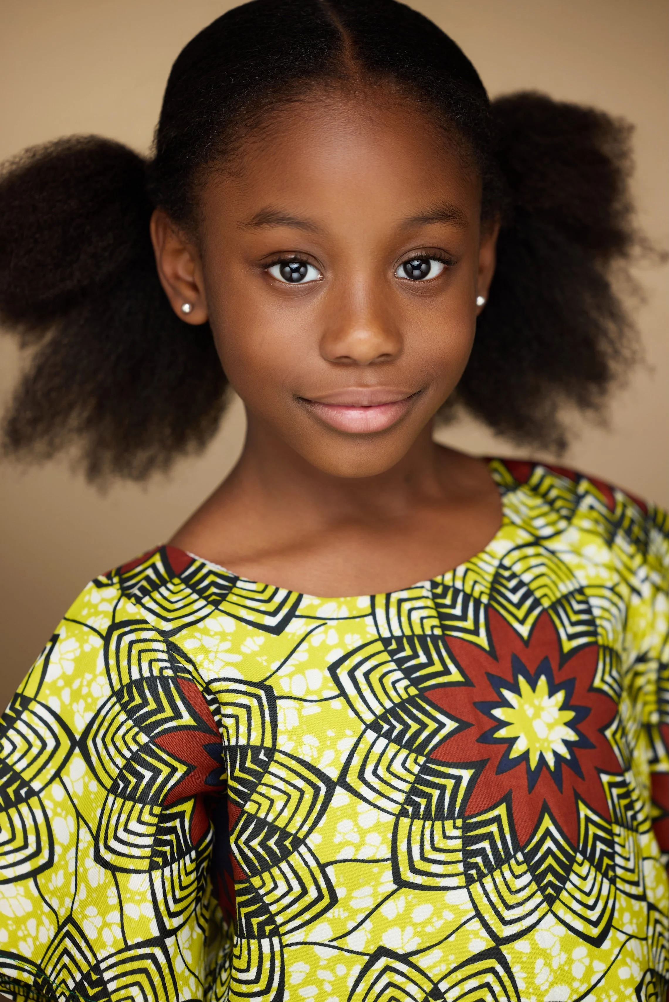 RAYNELL - Kezia Alanna-Ama