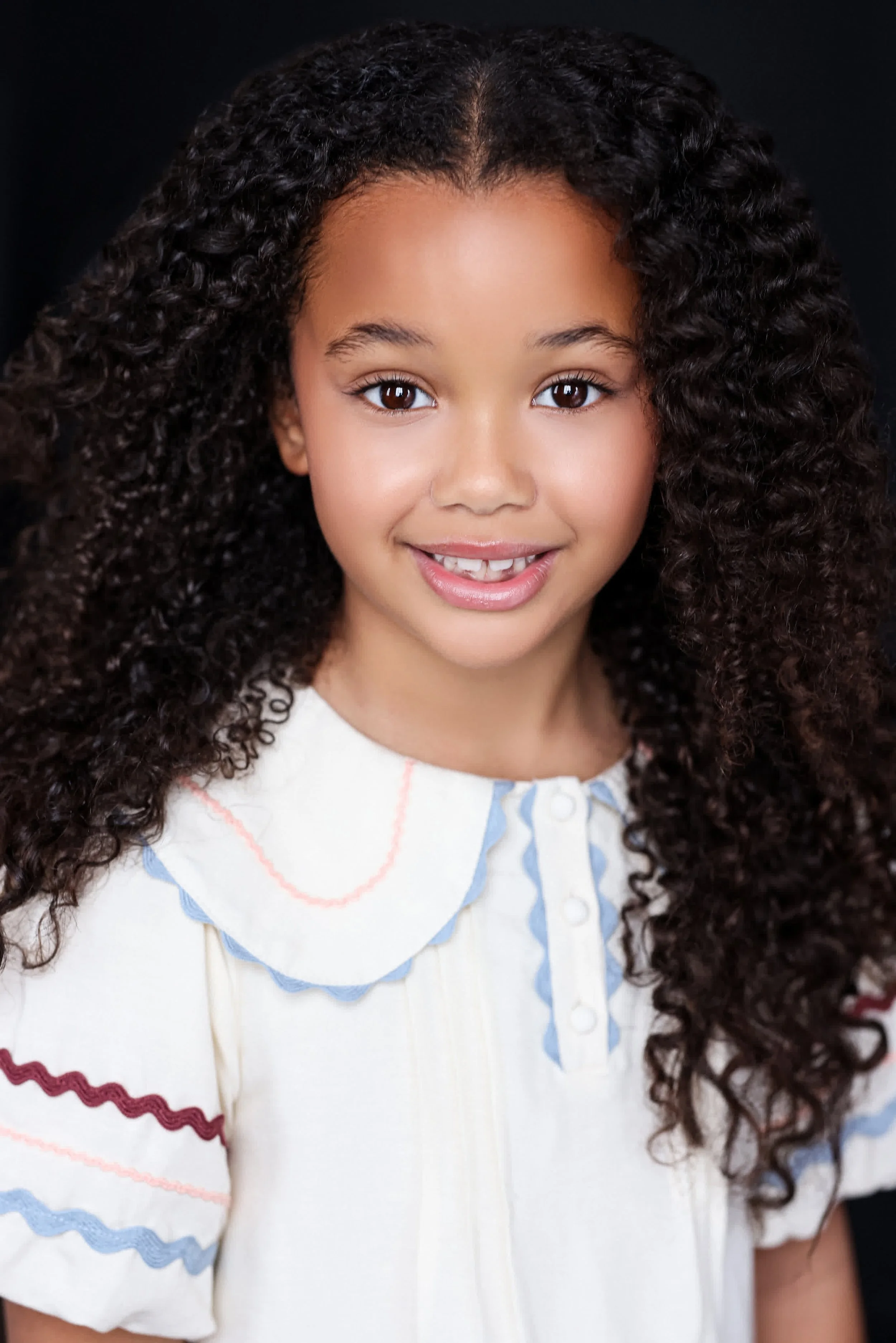 RAYNELL - Kaiya Tomlinson
