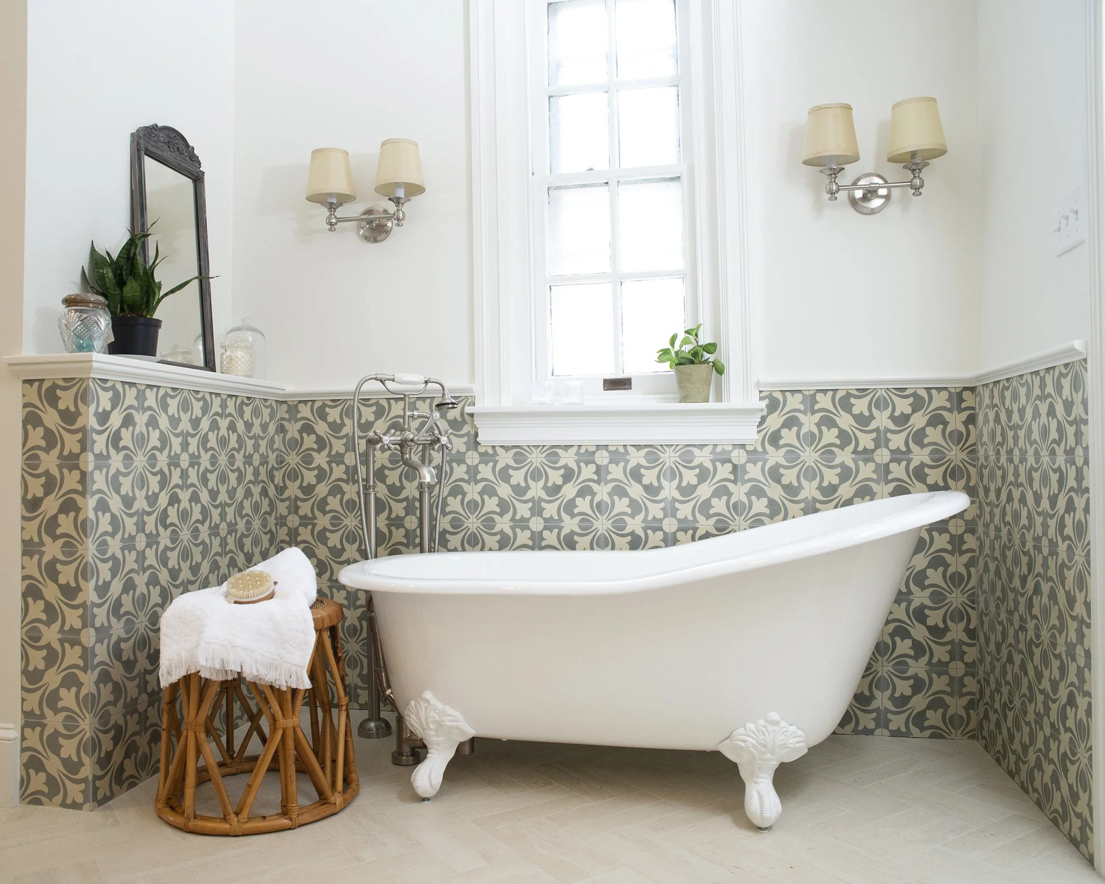 tub-interior-design-master-luxury-bathroom-tile-montgomerycounty-buckscounty-philadelphia.jpg