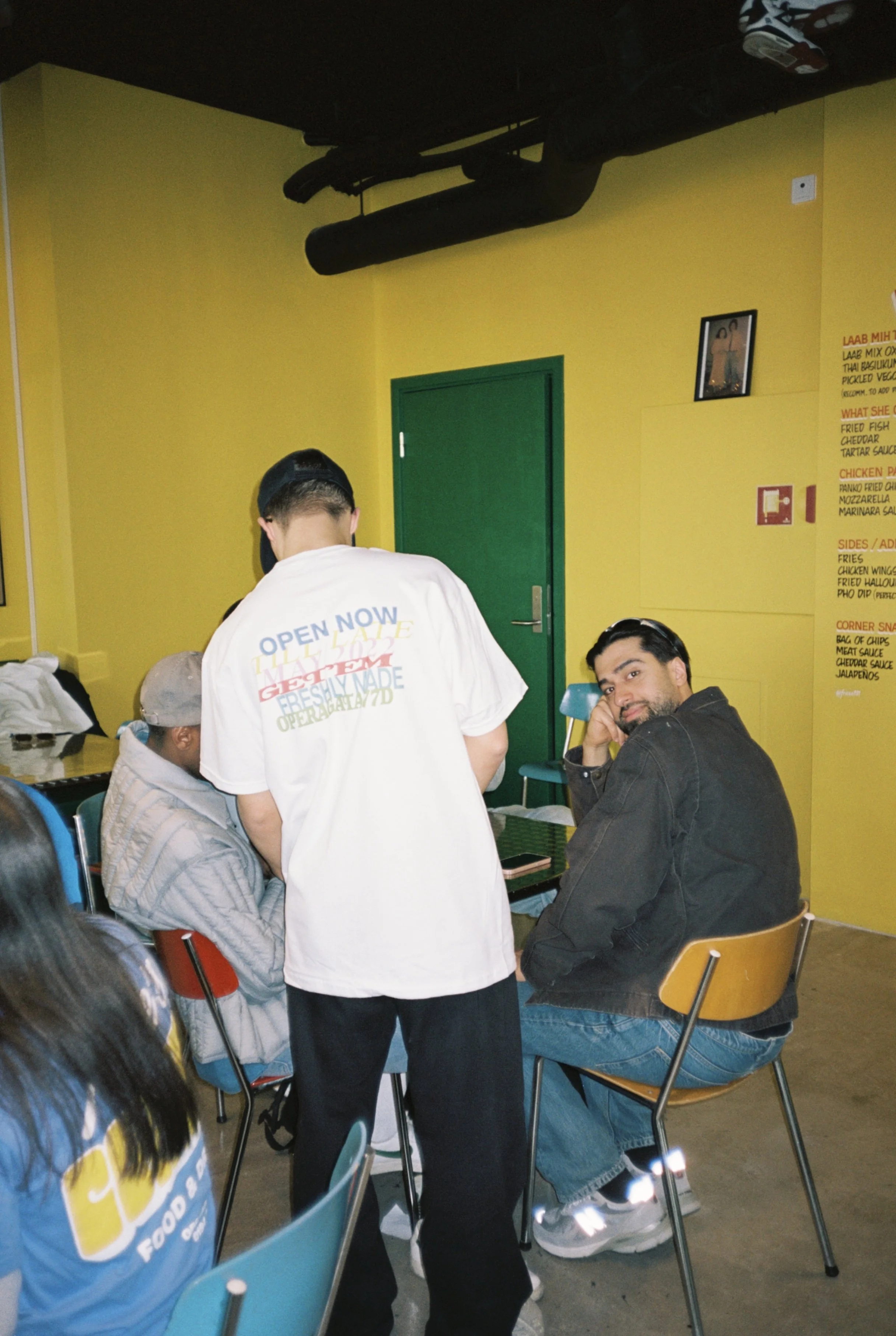 R1-04256-0003.jpg