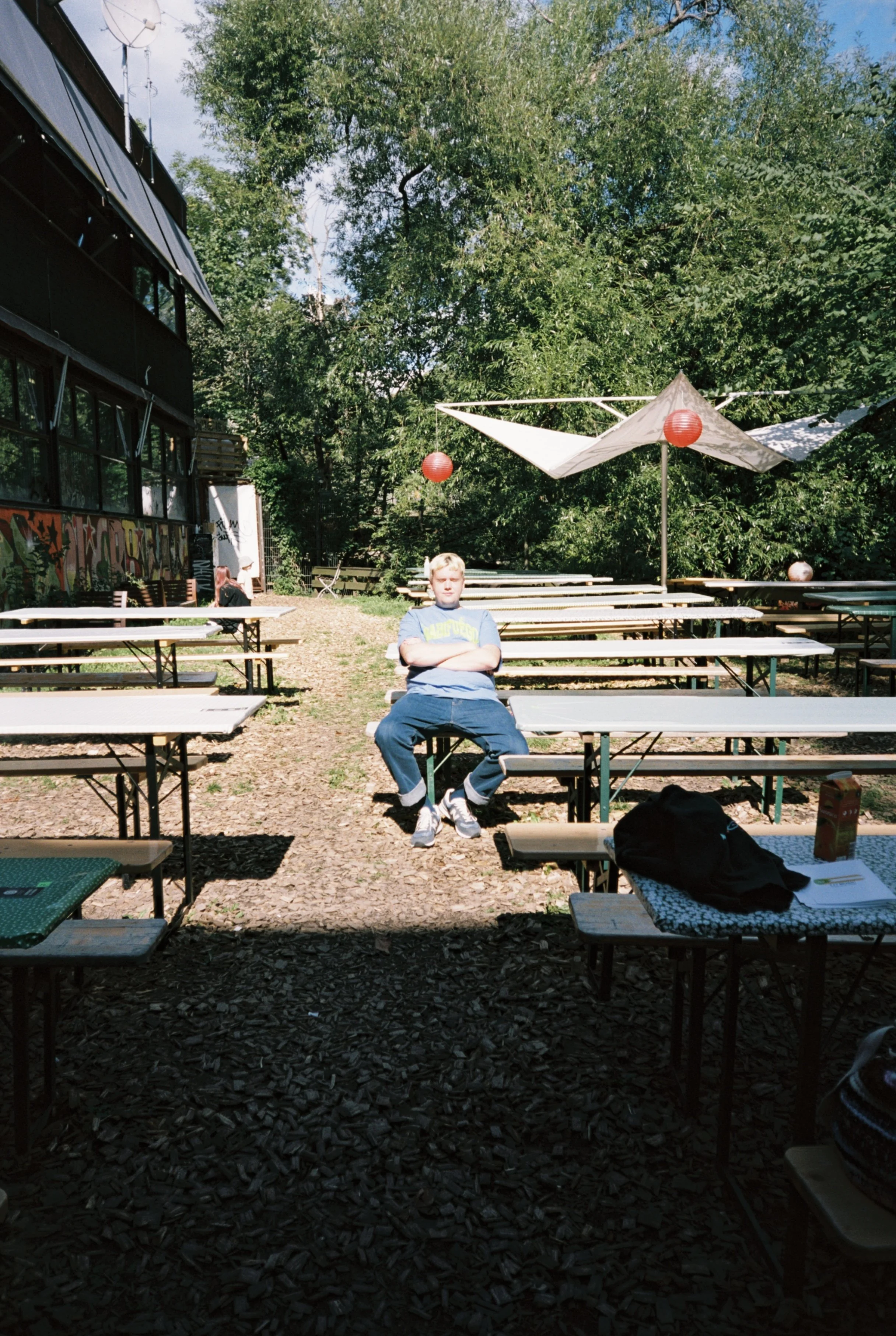 R1-07639-022A.jpg