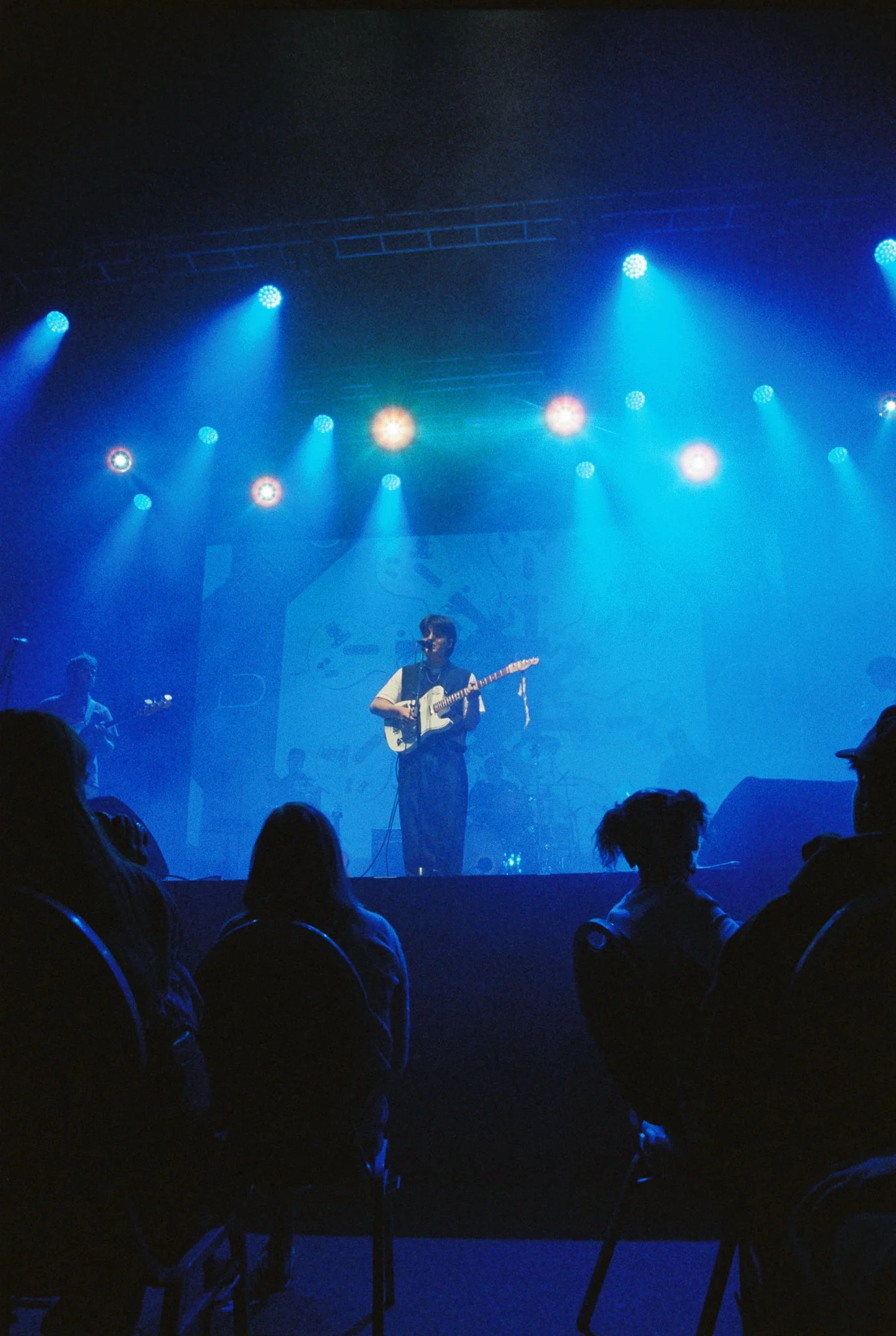 R1-02319-0005.jpg