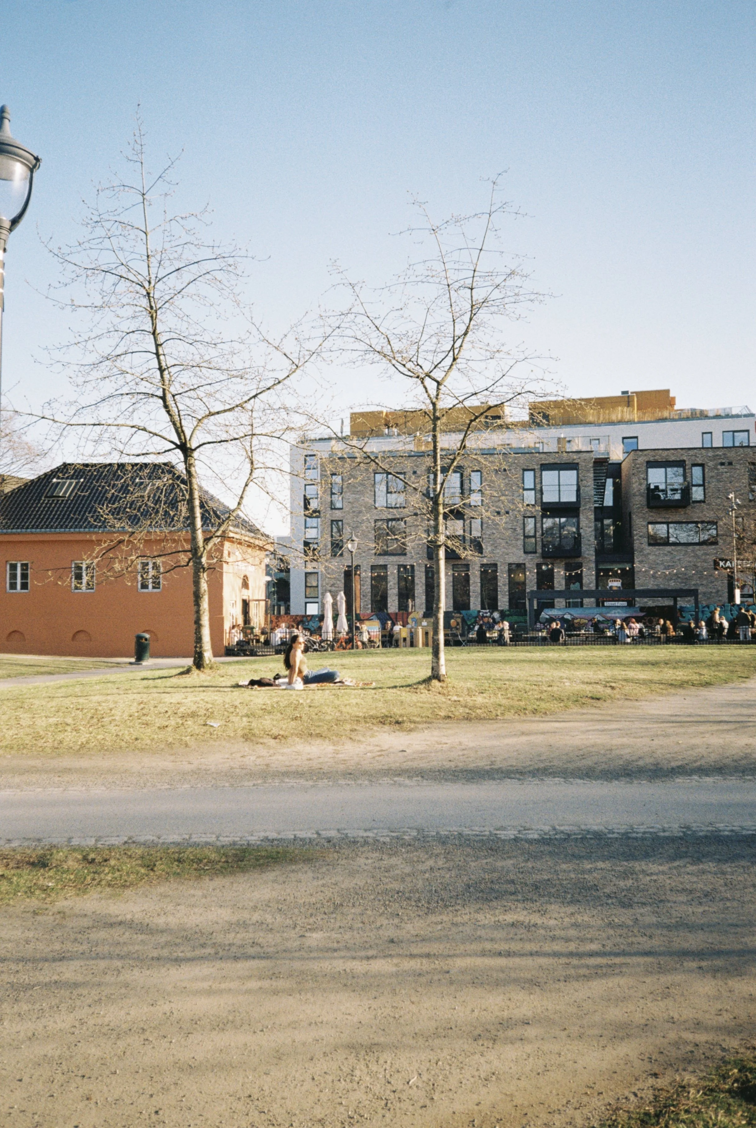 R1-02342-029A.jpg