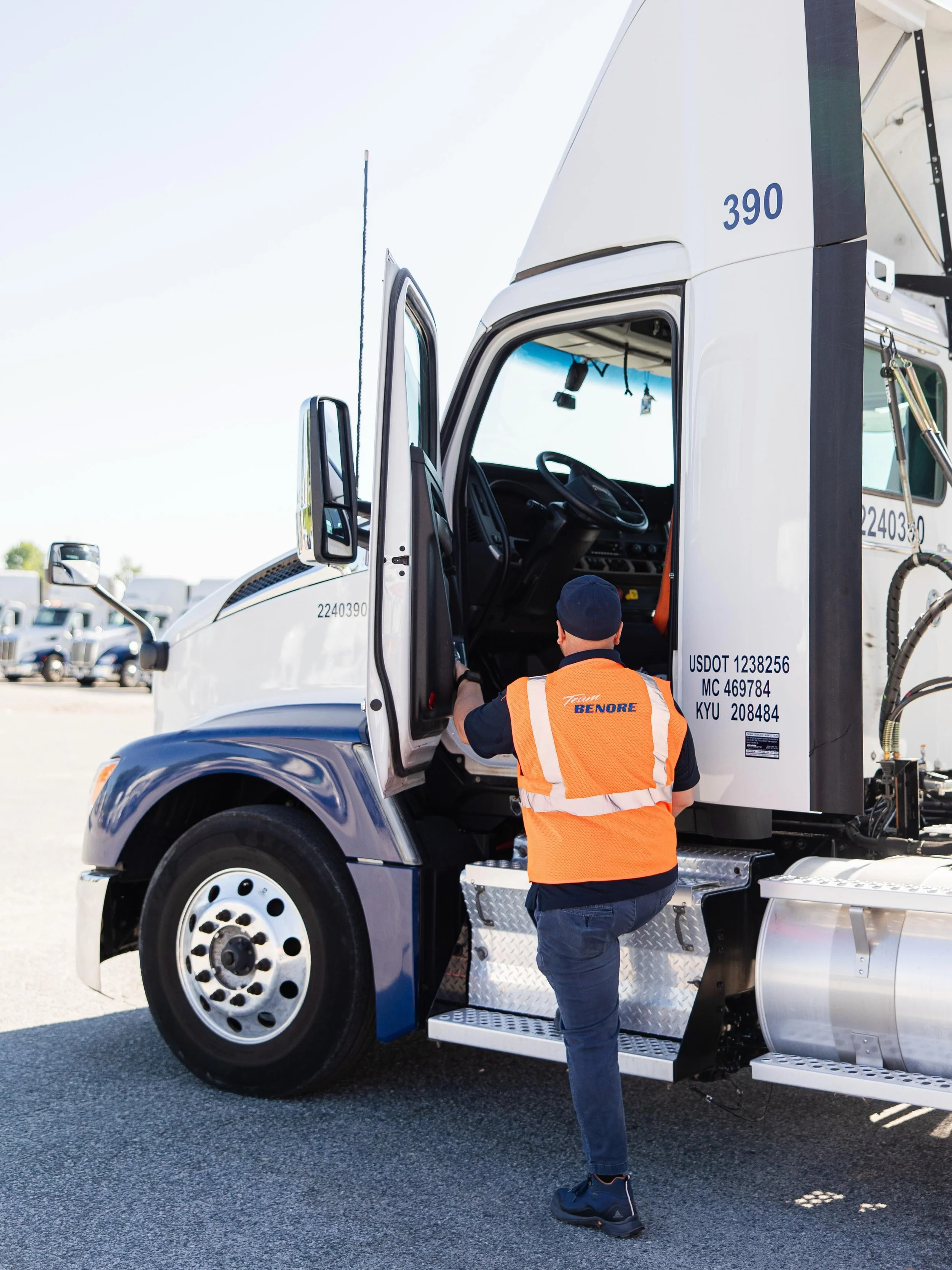 Know a solid CDL-A driver? Turn it into $2,000.

Benore employees can earn up to a $2K referral bonus for every qualified CDL-A driver hired &mdash; paid throughout their first year.

Greer drivers are already cashing in on: &bull; $1,450&ndash;$1,95