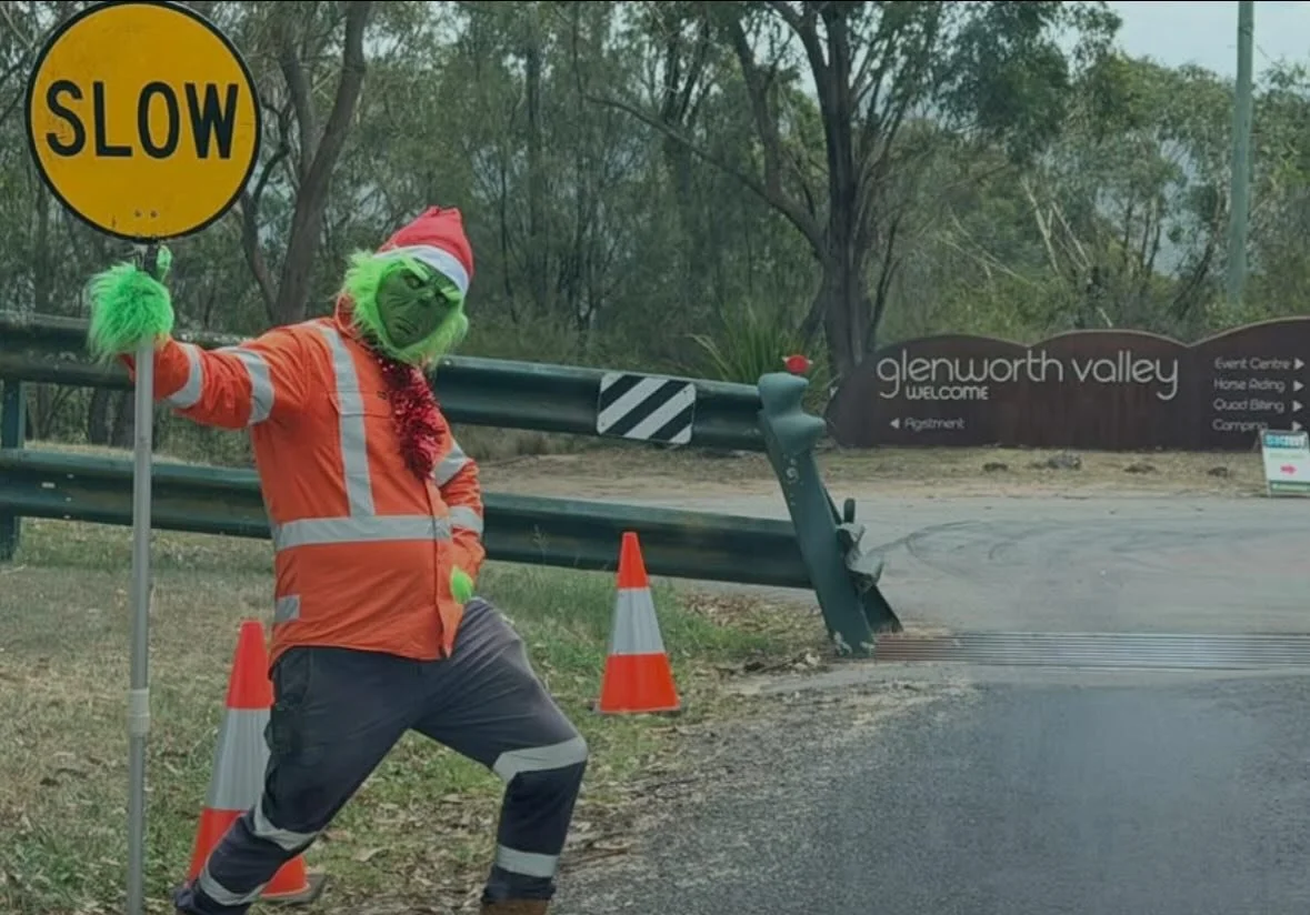 Our legendary Leading Hand Dave dresses up as the Grinch as he keeps the traffic moving and pedestrians safe on their way to @glenworthvalley @5kfoamfest #merrychristmas #christmasspirit #tradficcontrol #pedestriansafety #safetsuretysatisfaction
