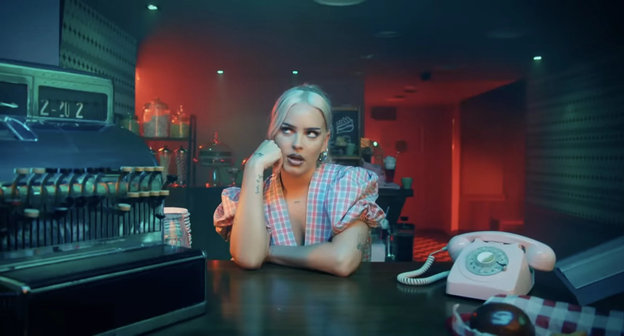 Anne-Marie x Aitch "Psycho" (2022)