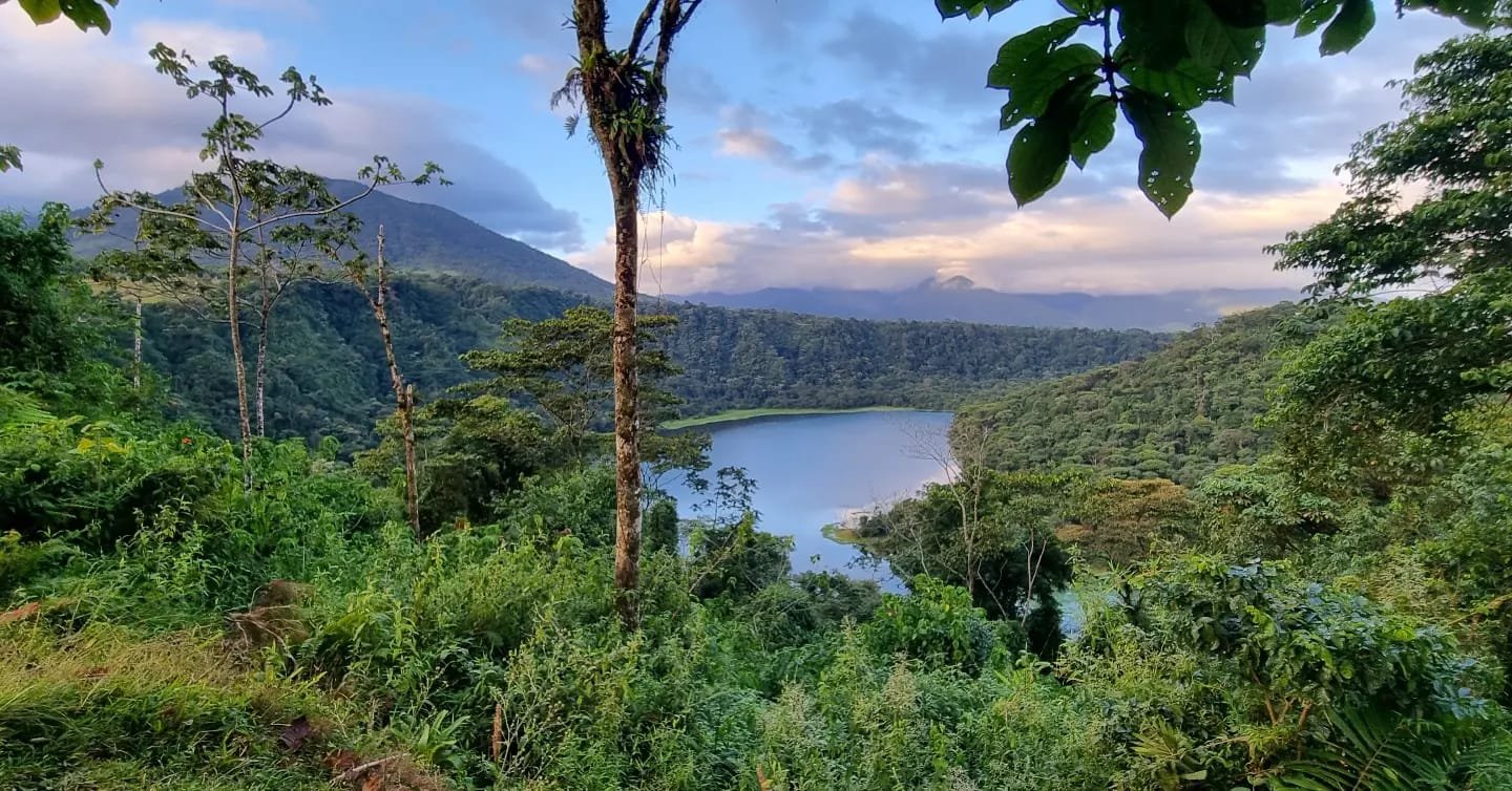 Laguna Hule with Sentir Costa Rica