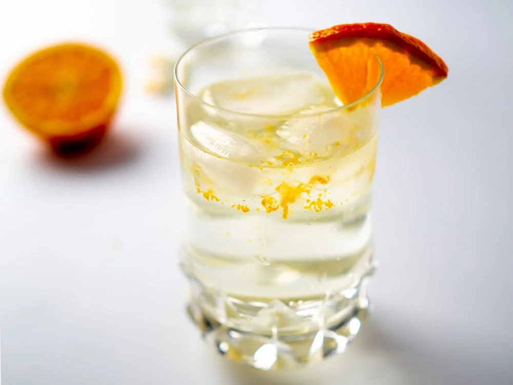 Gin tonic με σιρόπι από άνθη εσπεριδοειδών