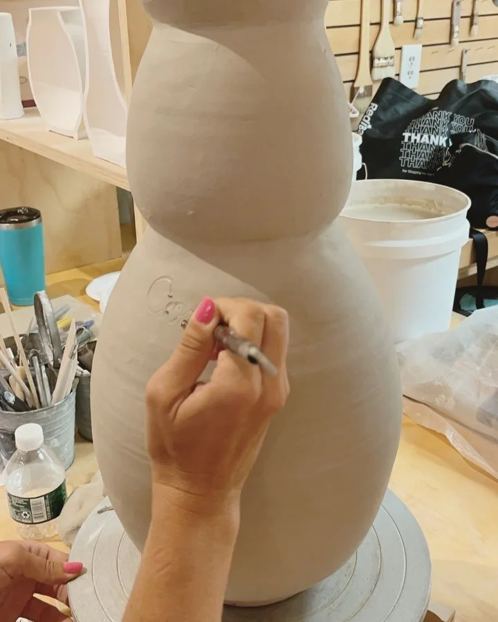 We did something new! Belmar Clay Project hosted an event titled “Trusting the Process” and it was an amazing mix of poetry painting and pottery. We wanted to say thank you to everyone who joined us in what we hope to be a regular event w