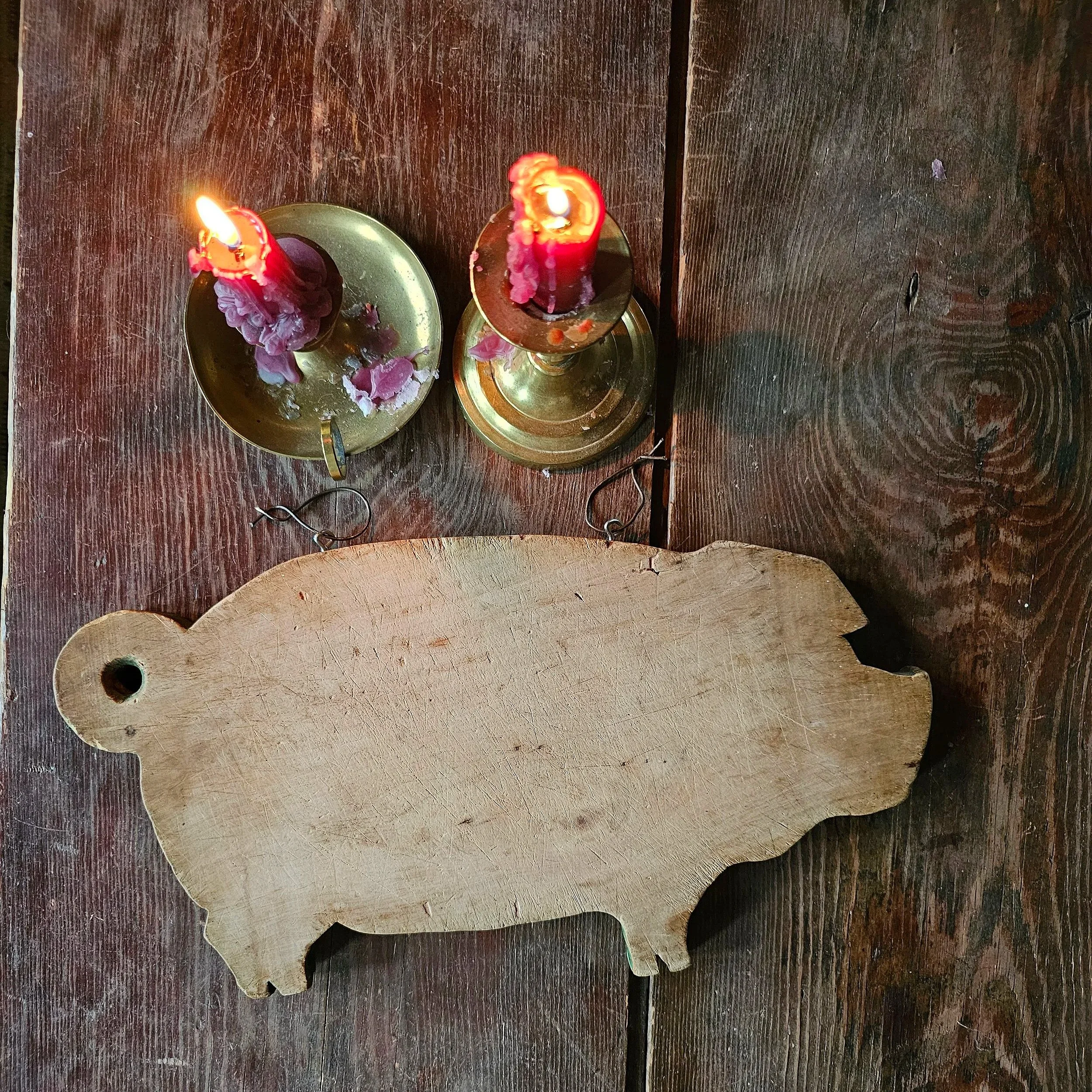 Primitive Pig Cutting Board