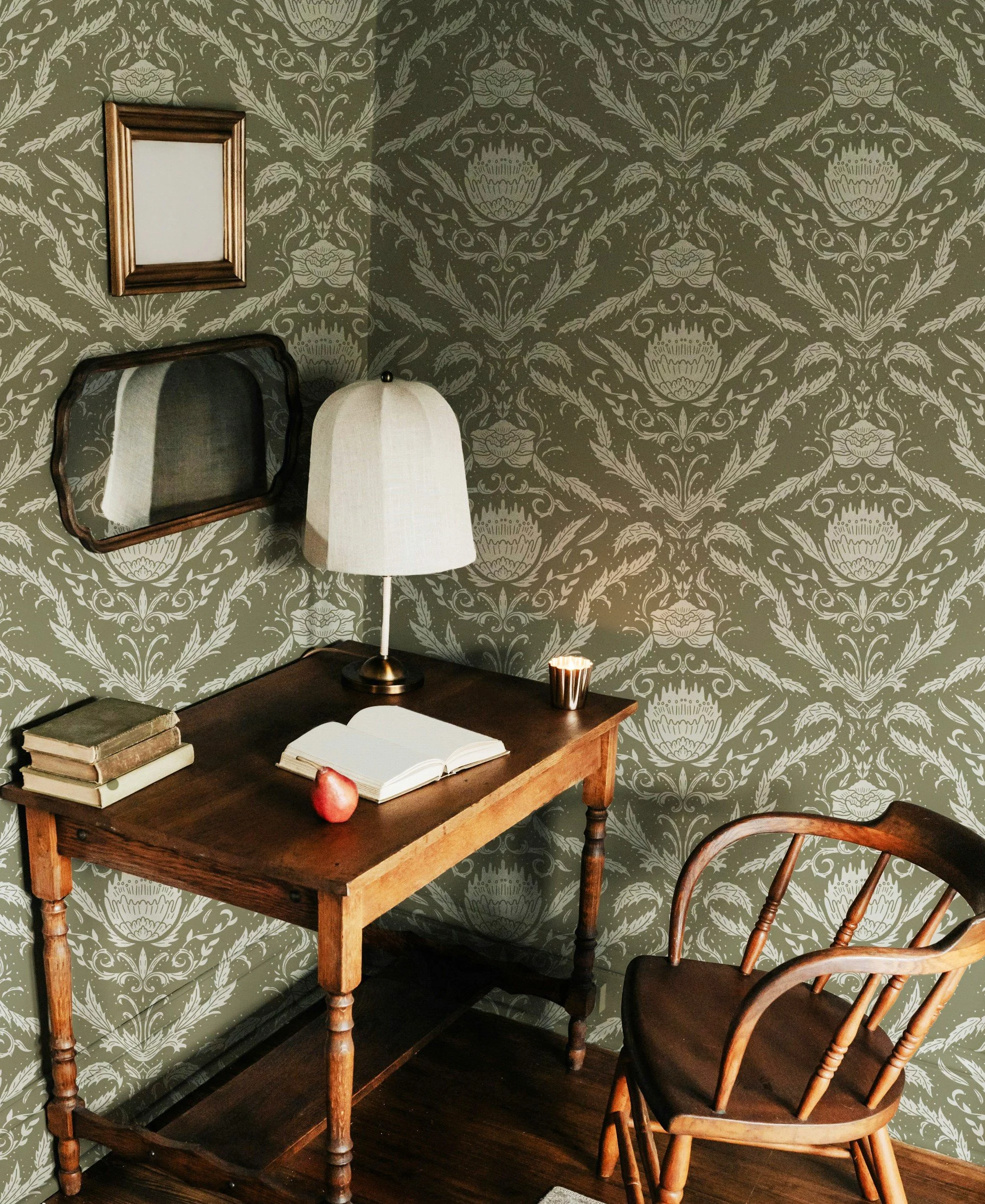 claybanksgreywallpaper1damask1crop.jpg