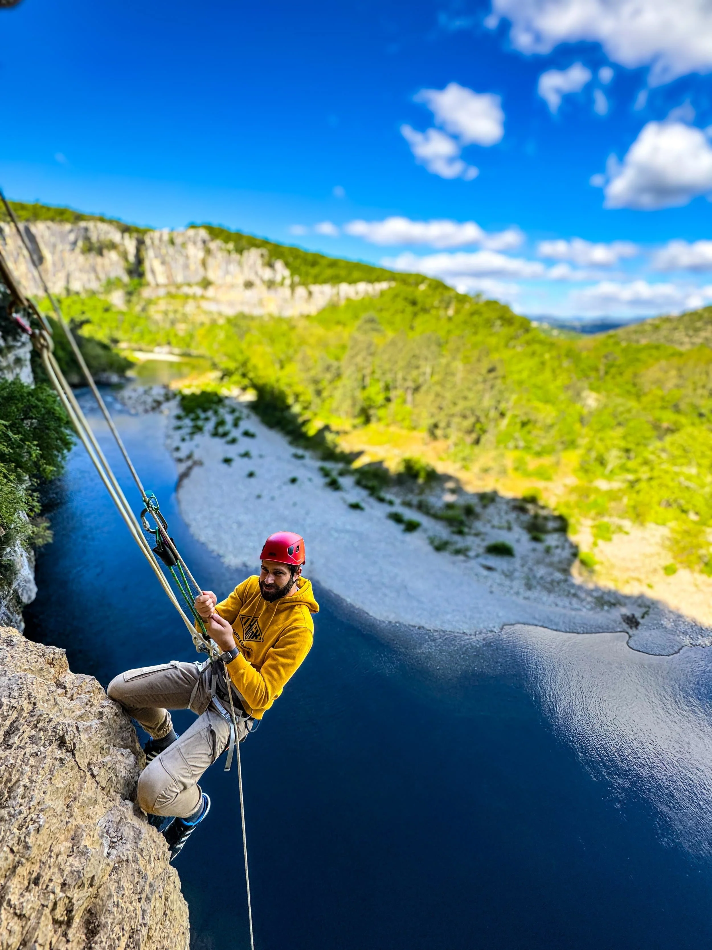 fia ferrata ardeche.jpg