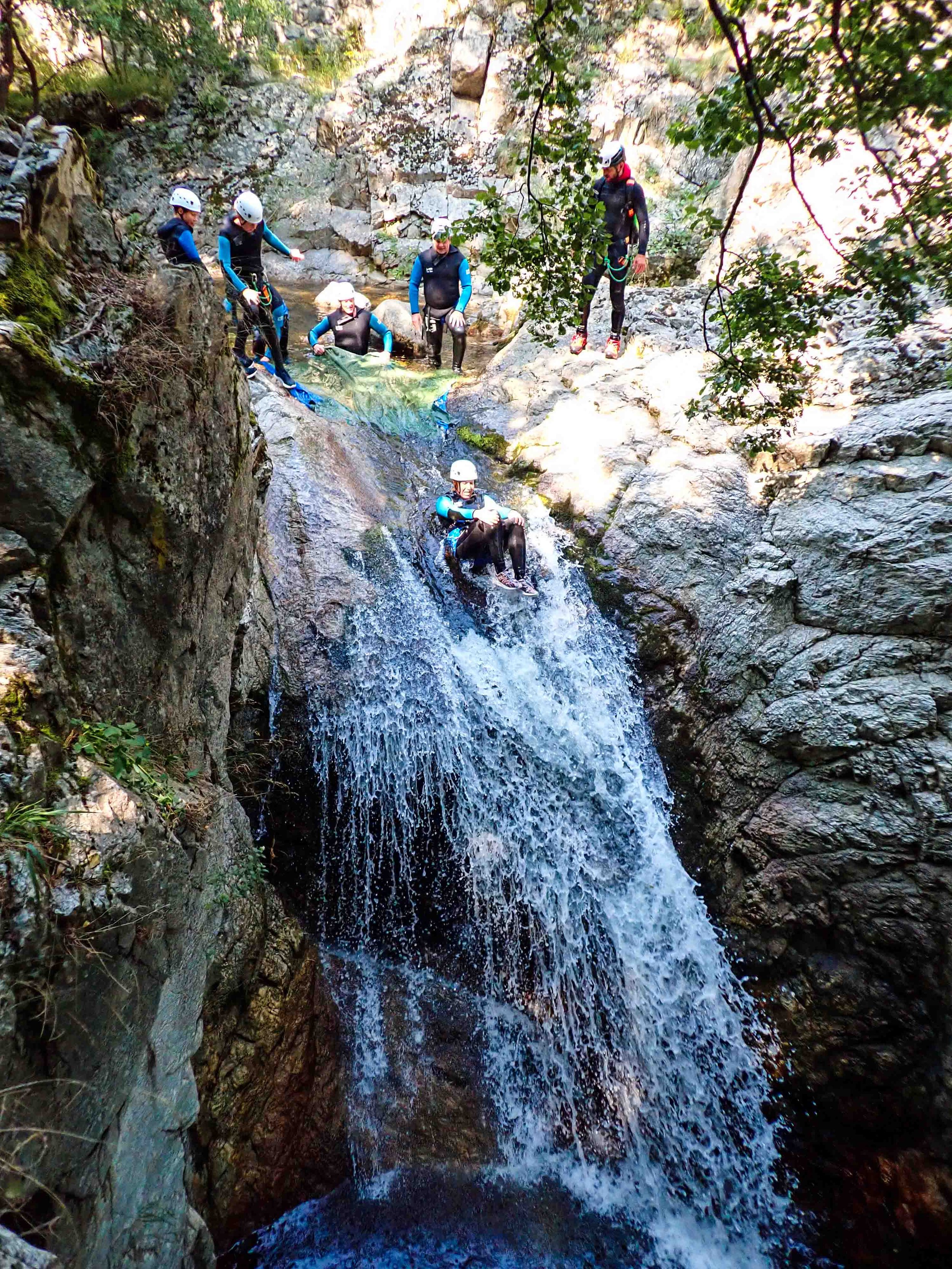 Descente de Toboggans en Canyoning
