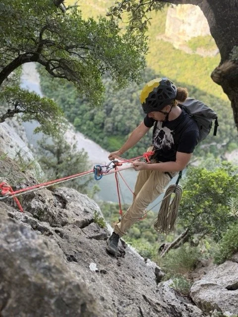 Théo, moniteur via ferrata Ardèche