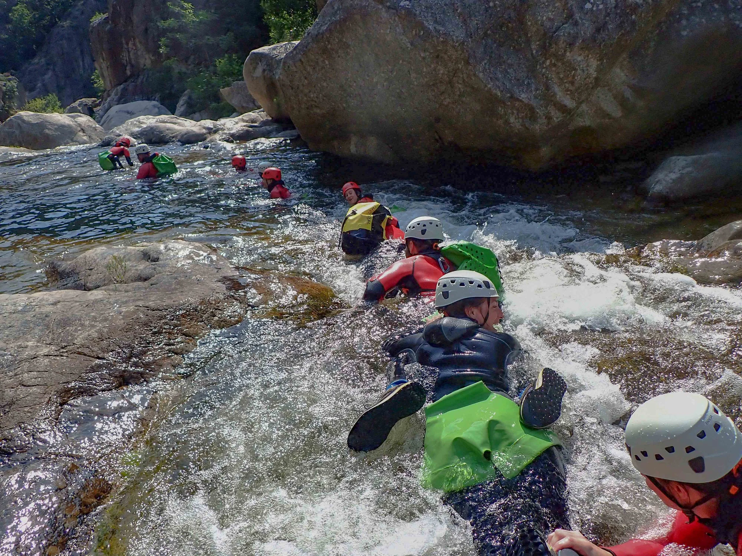 Pour organiser une sortie Canyoning en collectif, contactez-nous. Nous créerons une formule sur mesure.