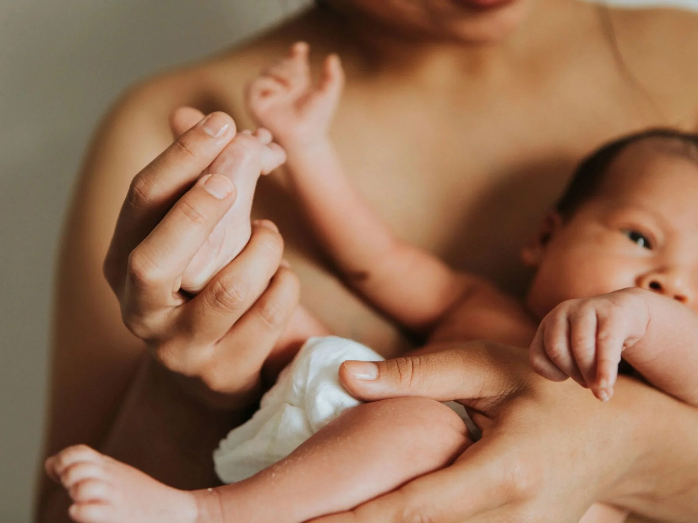 Postpartum Mood Support: How Acupuncture Fits Alongside Therapy and Medication