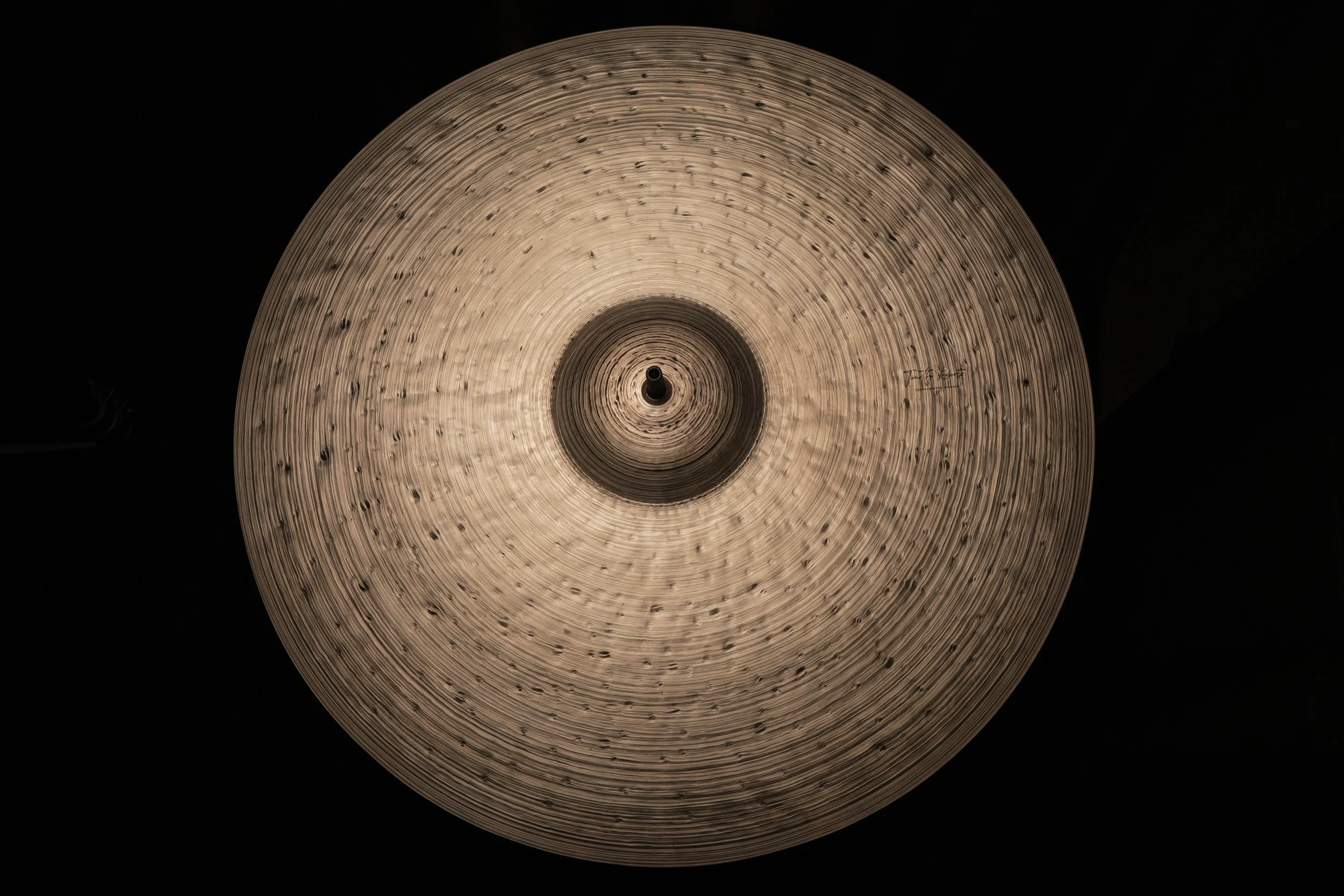 23 7/8” Landmark 2915g