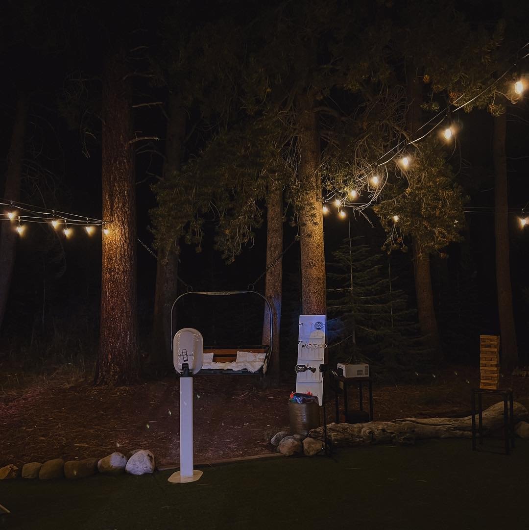 Evenings in the Woods 

Venue: dancingpinestahoe
Coordinator: sisterseventstudio

#weddingphotobooth #PhotoBoothBackdrop #PhotoBoothProps #PhotoBoothMagic #WeddingPhotoBooth #dancingpinesphotobooth #tahoephotobooth #tahoephotoboothrentals #tahoephoto