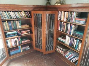   Image of pop-up library in the Stone House from 2021 Open House Weekend.  