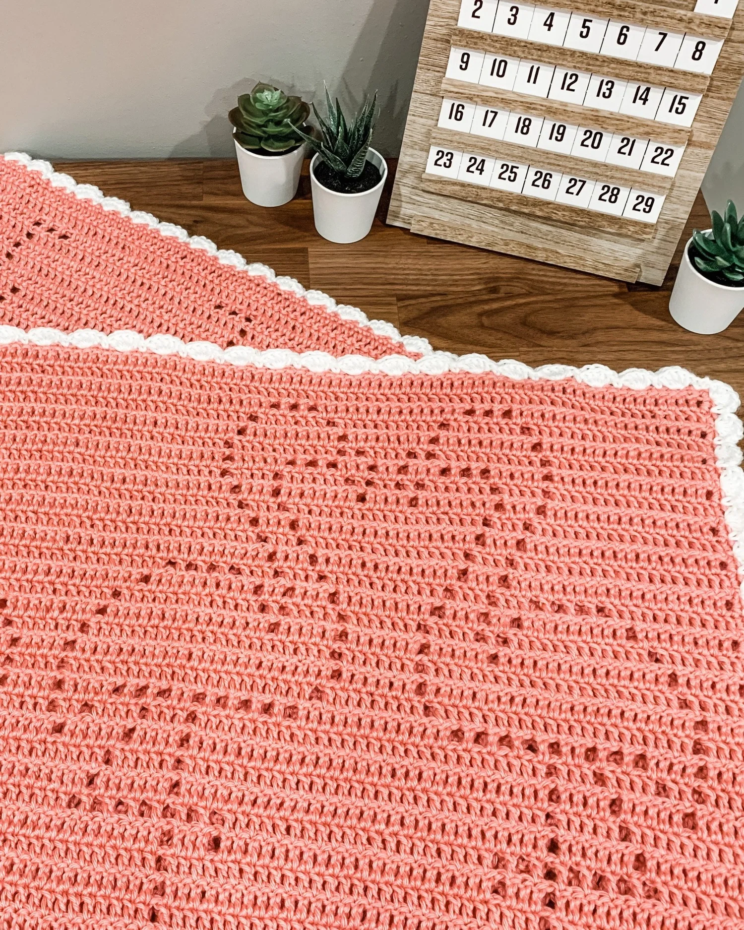 Fiona Blanket :: Filet Crochet Pattern :: Flamingos — Owl B