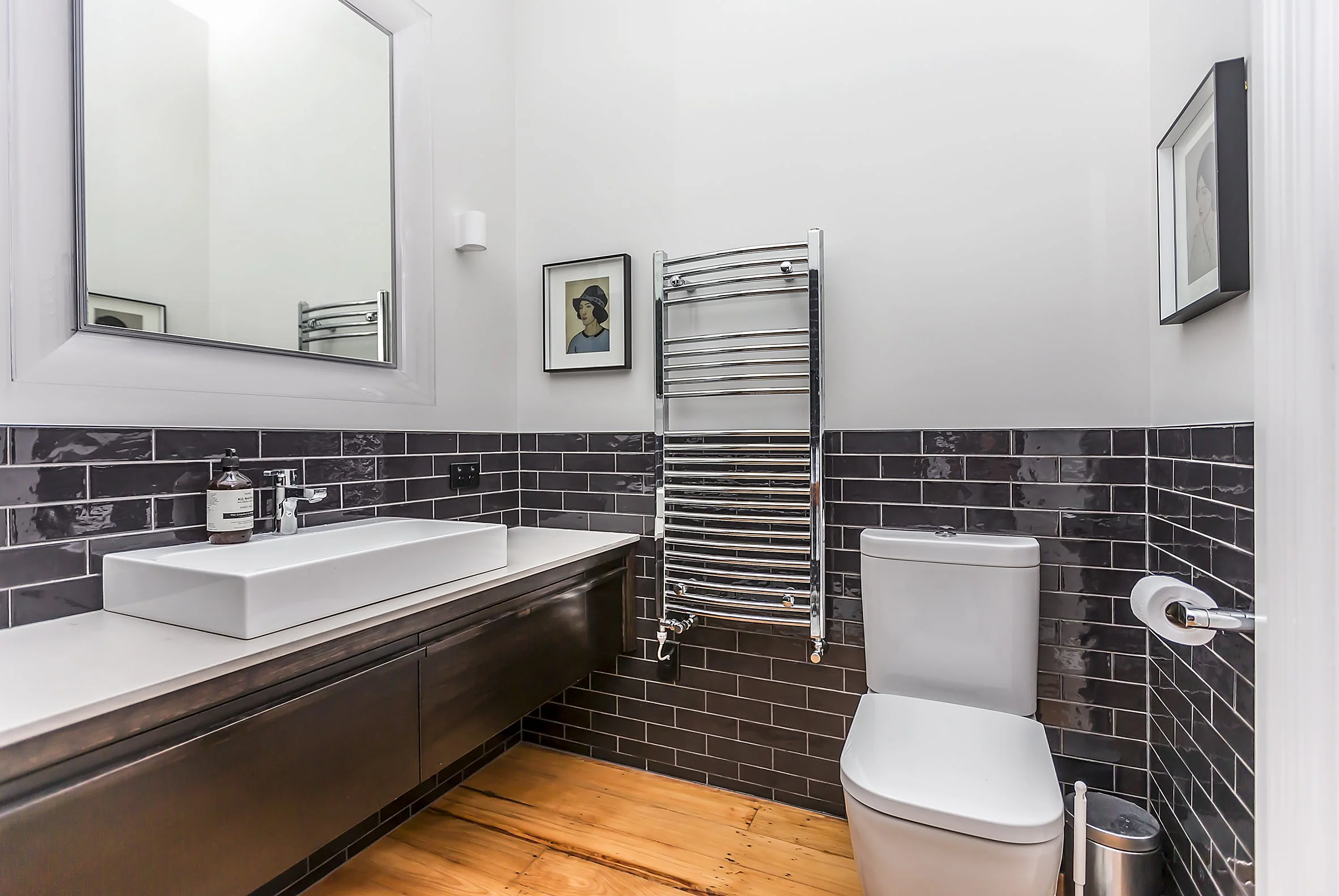 WW-7496-1-3 26 2nd Bath.jpg