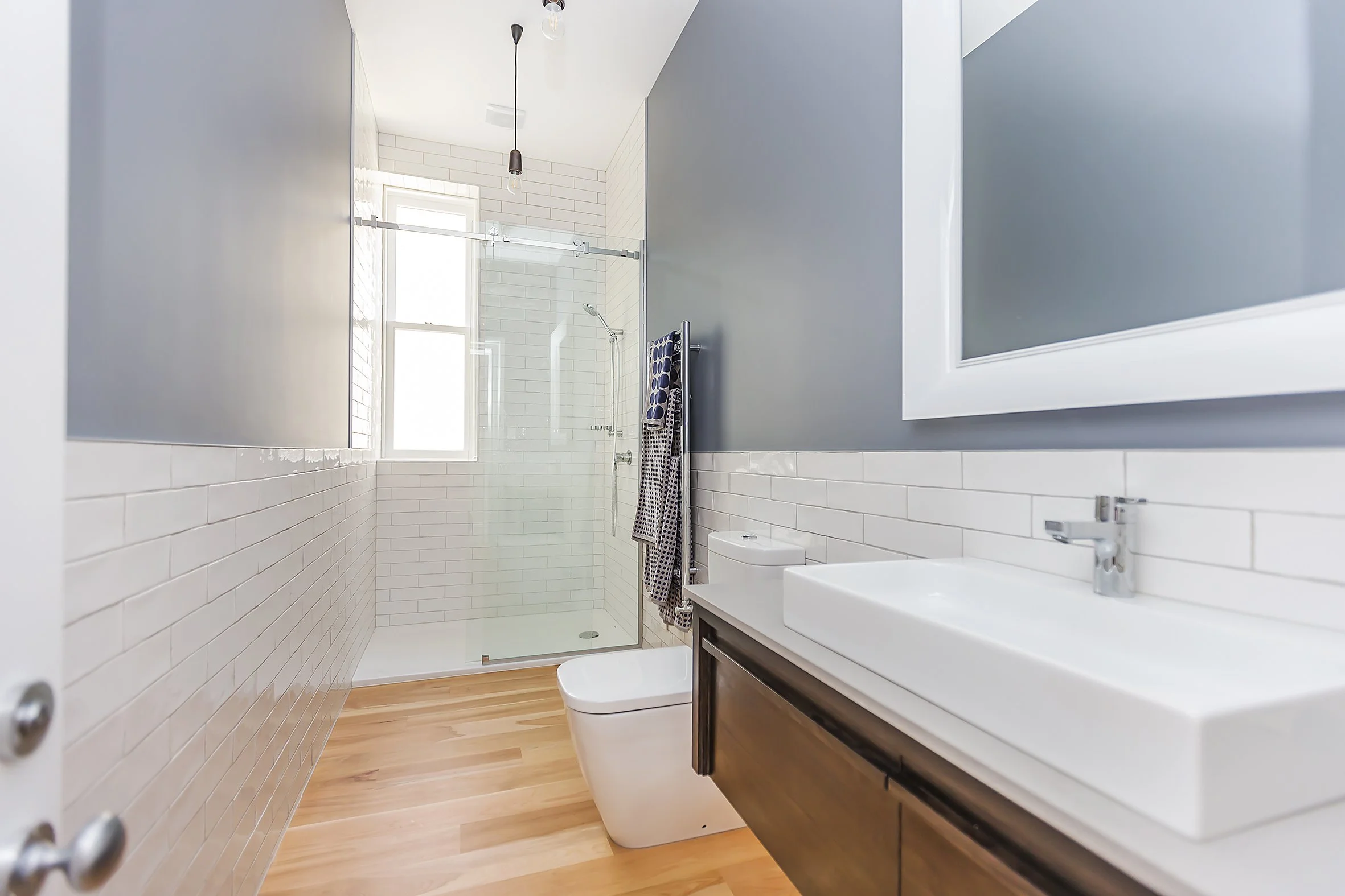 WW-7496-1-3 5 Ensuite.jpg
