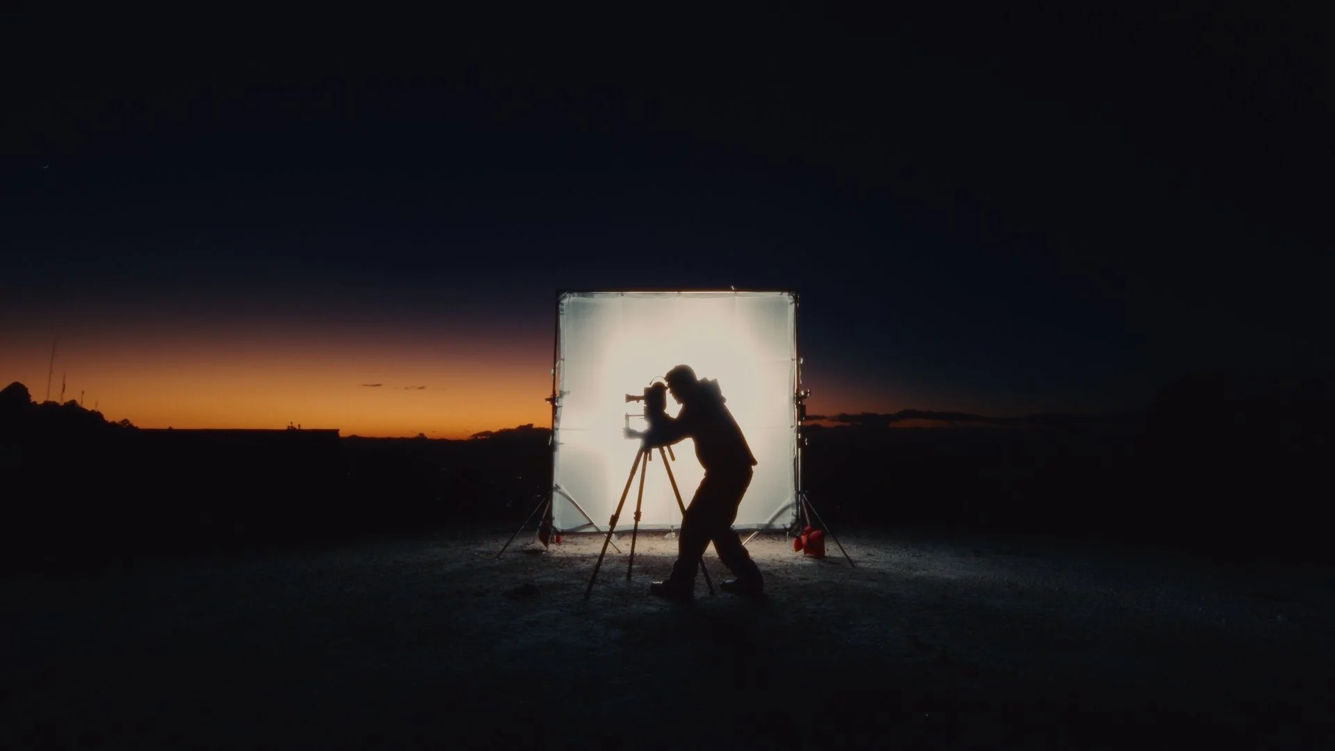 Still 2025-12-08 233233_1.1.16.jpg