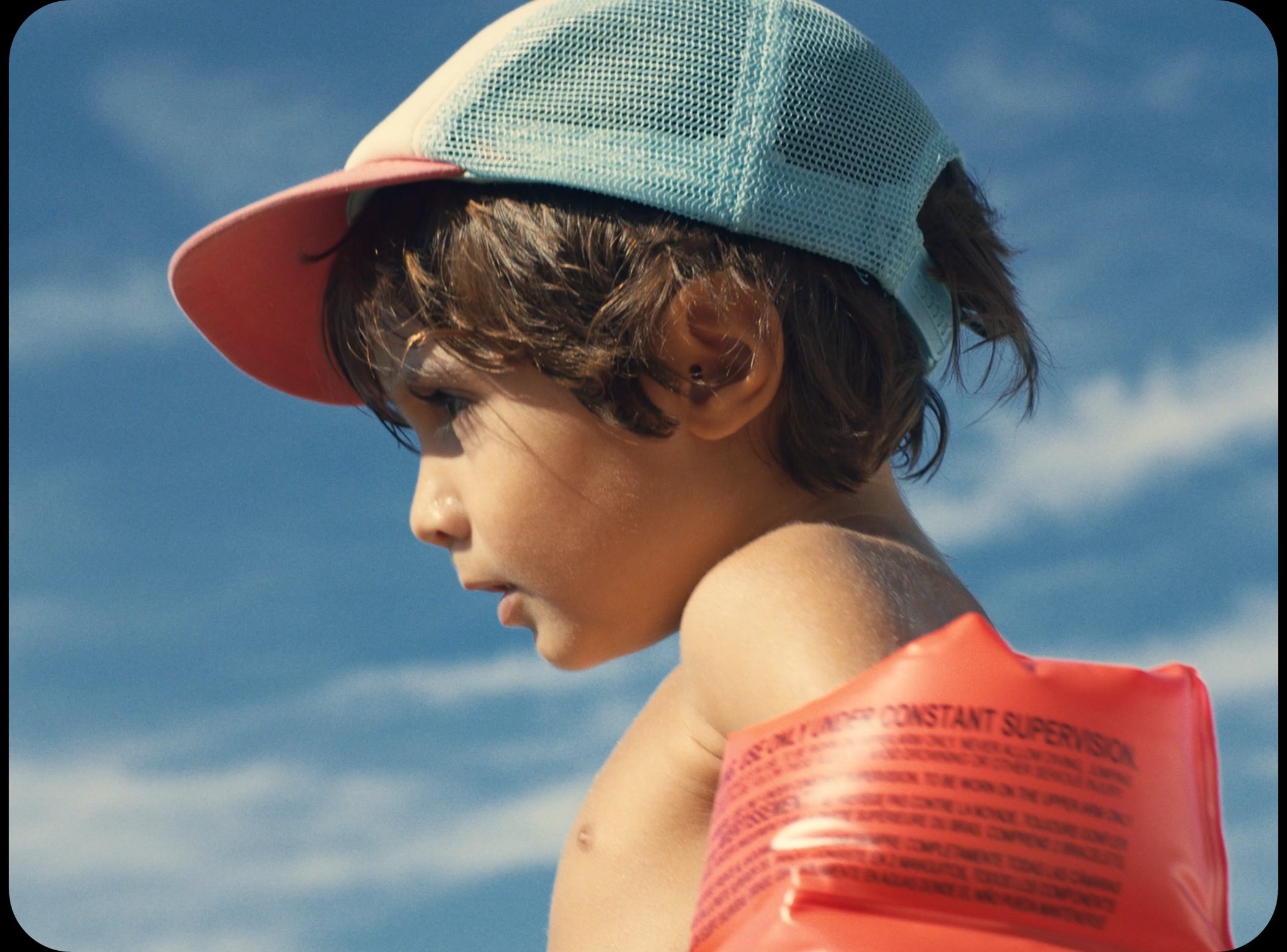 Amothergoestothebeach_stills_1.1.21.jpg