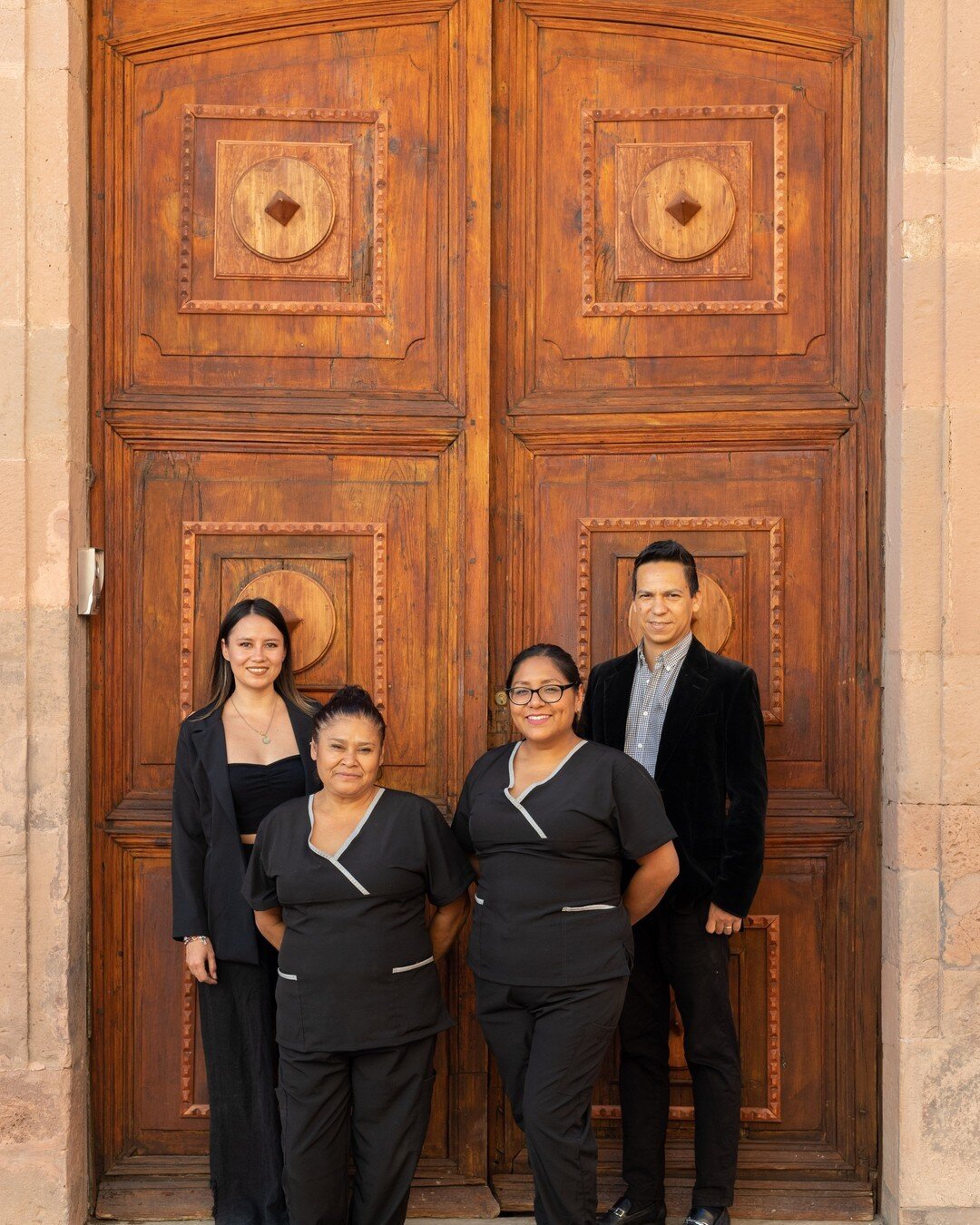 Our La valise family is getting bigger with our newest San Miguel team ready to welcome guests starting now!​​​​​​​​
​​​​​​​​
Nuestra familia de La Valise se hace m&aacute;s grande con nuestro nuevo equipo de San Miguel, listo para recibir a los hu&e