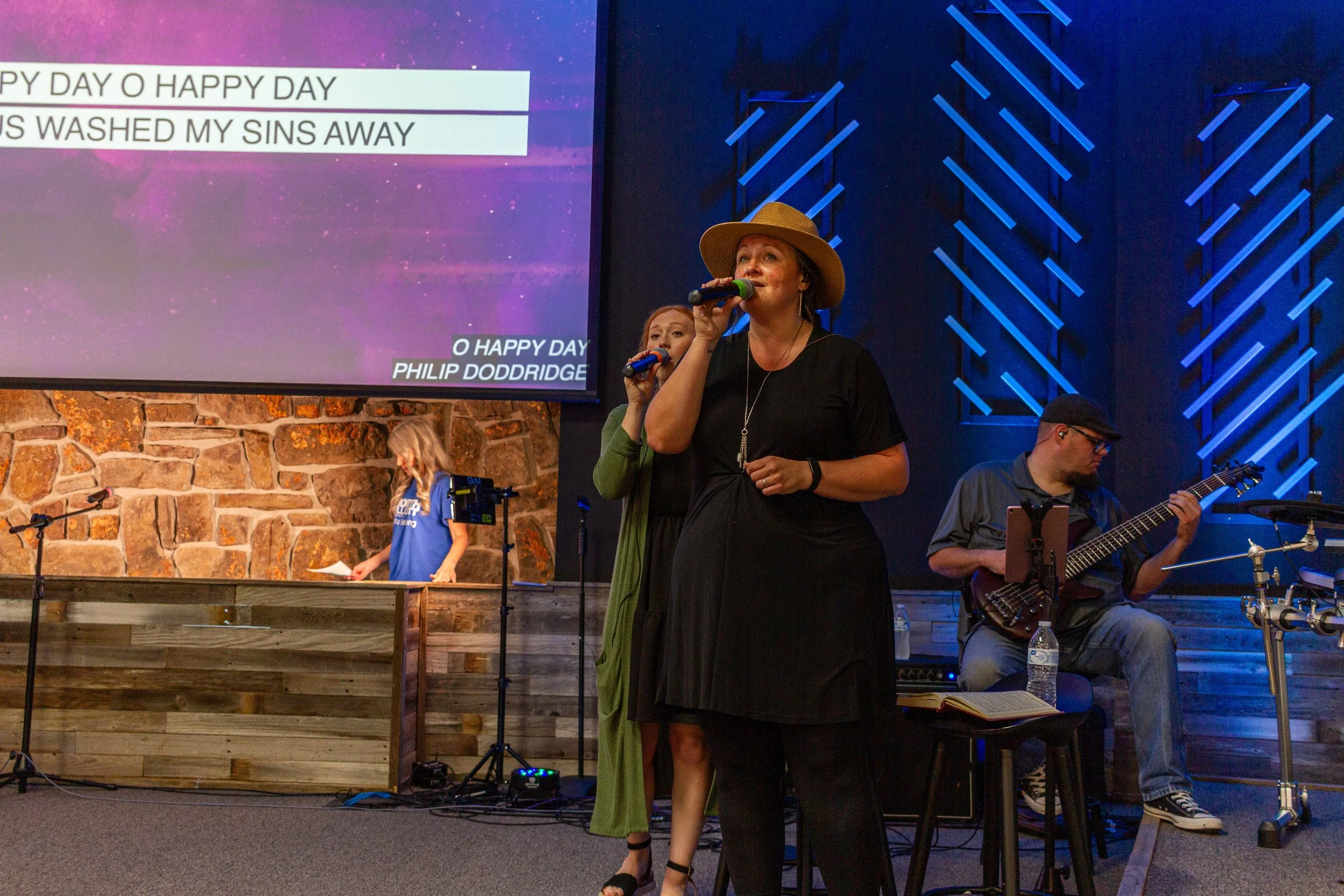 Worship-1.jpg