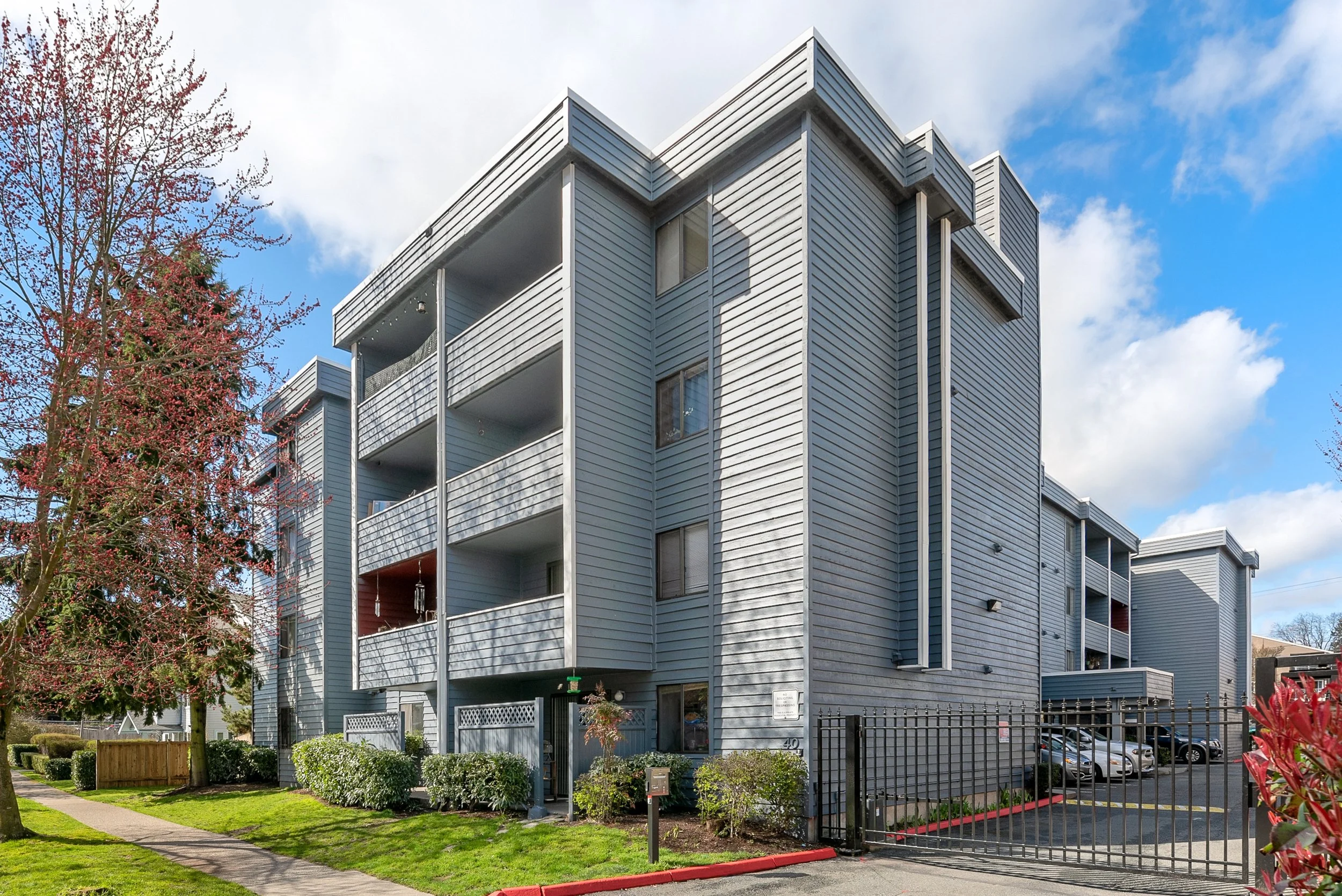 Michelle Apartments, North Seattle — Zolo Properties