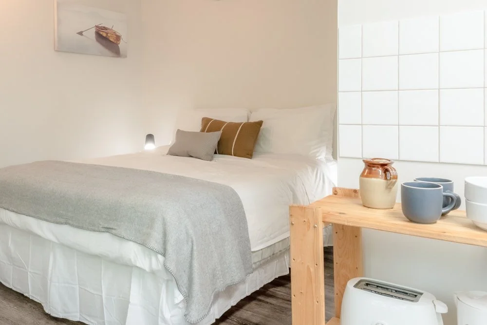 W2022-05-23  OWL1Barefoot Rooms .jpg