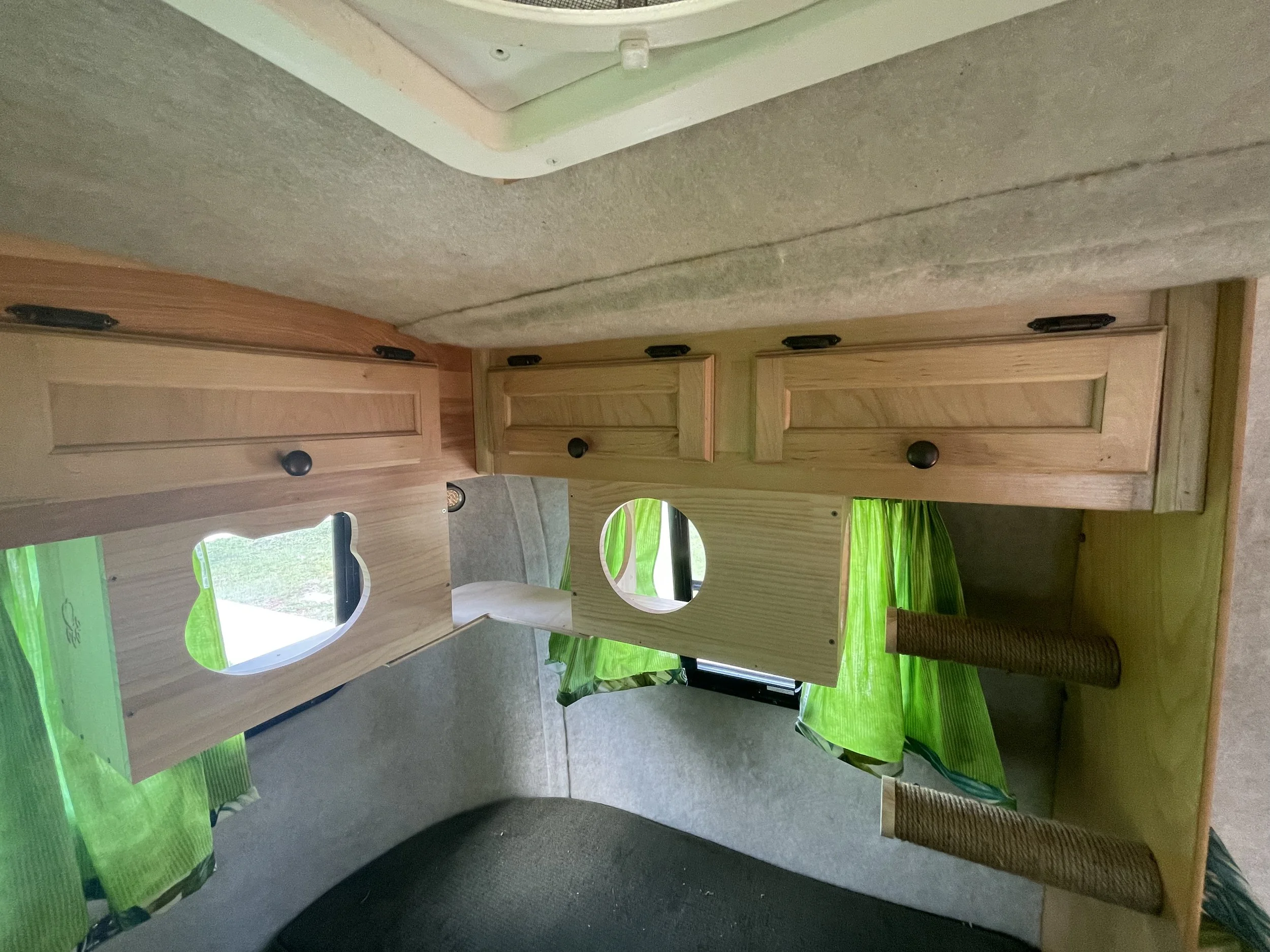 About — Retro Renos