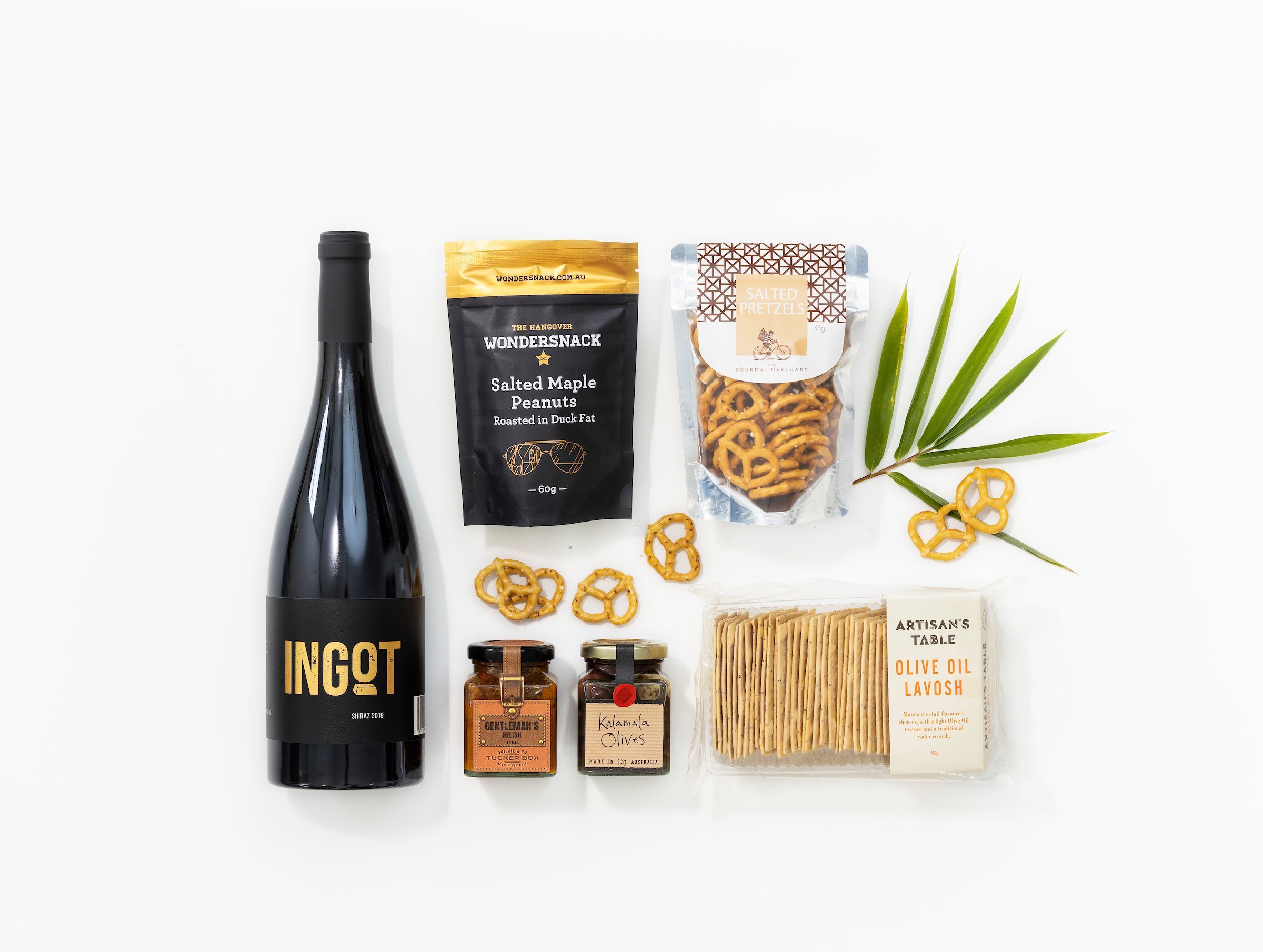 SHIRAZ+SNACKS+Hamper+-+medium+resolution.jpg