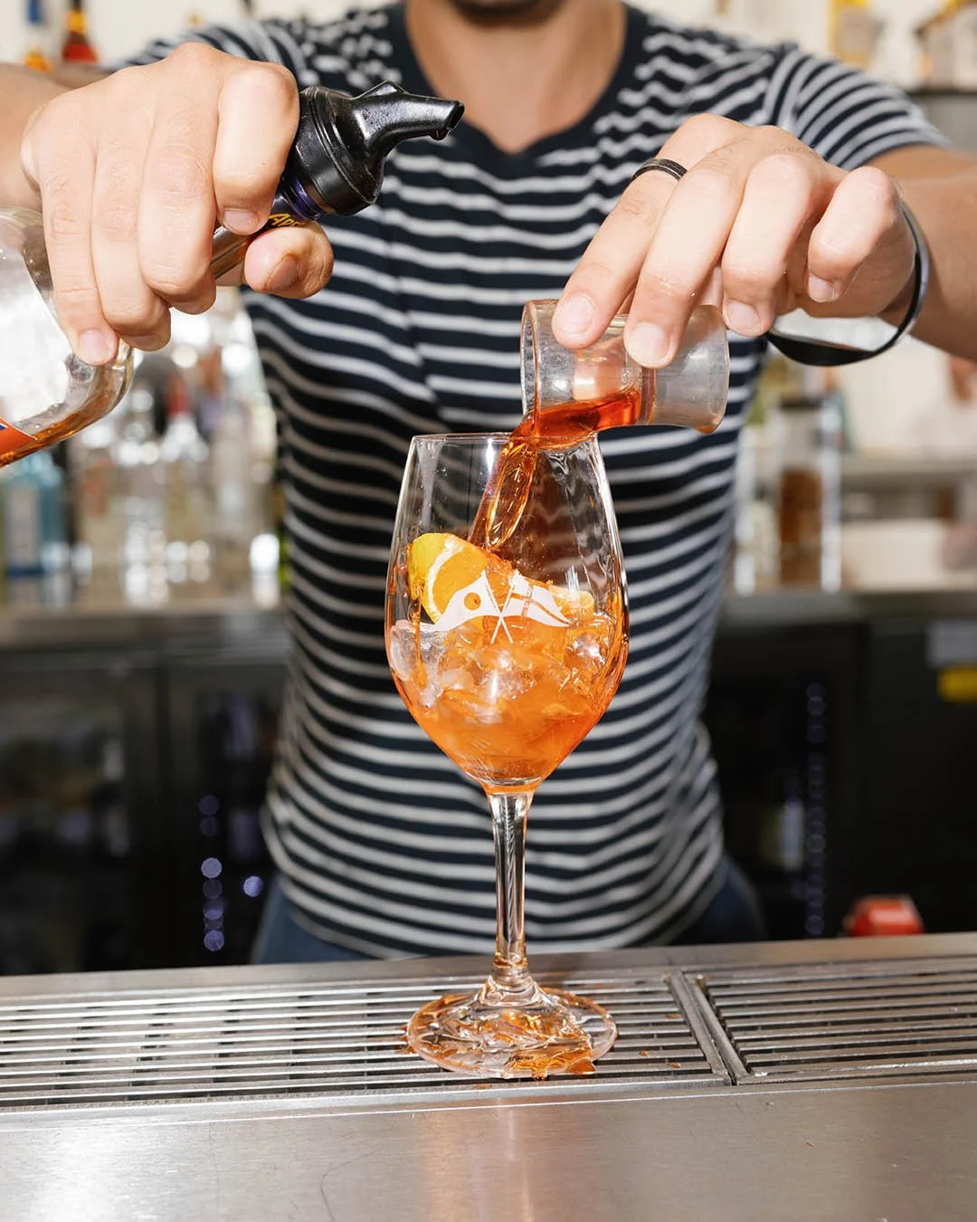 Why settle for ordinary when you can spritz it up? 🍊✨ Aperol Spritz during Happy Hour at St George is pure sunshine in a glass!

#SpritzItUp #AperolSpritz #HappyHourMagic #StGeorgeSailingClub #GoldenHourGoals #CocktailsWithAView #CheersByTheBay #Fee