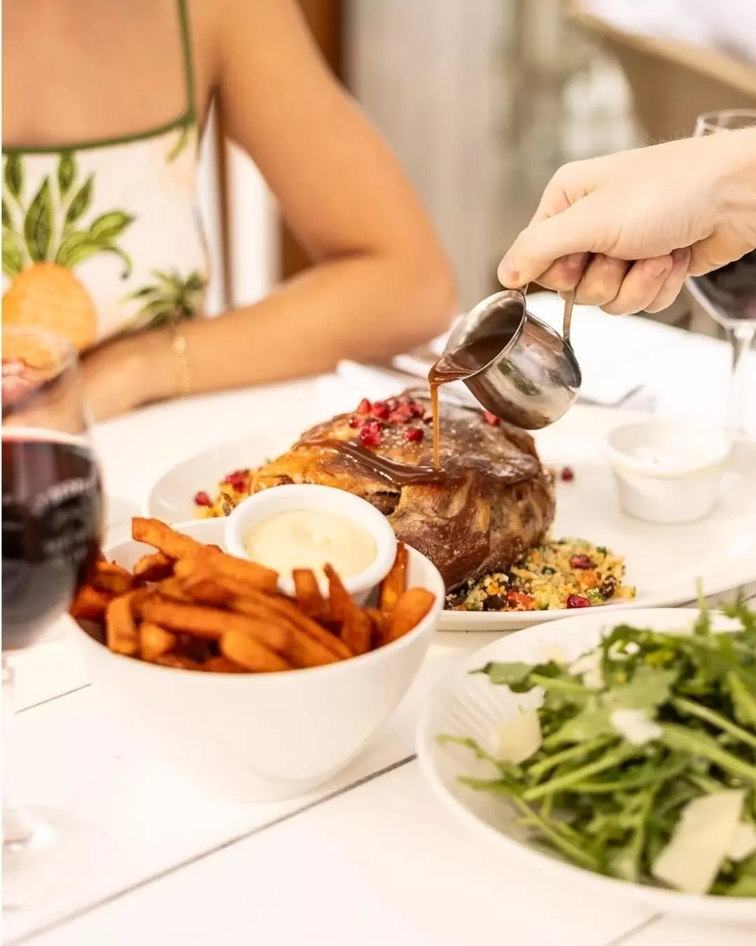 Lunchtime at its best, big plates, bold flavours and no one holding back.