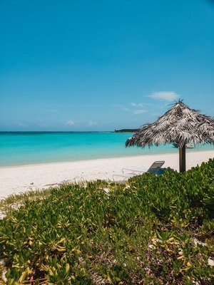 Beachfront view at Paradise Bay Bahamas on Great Exuma
